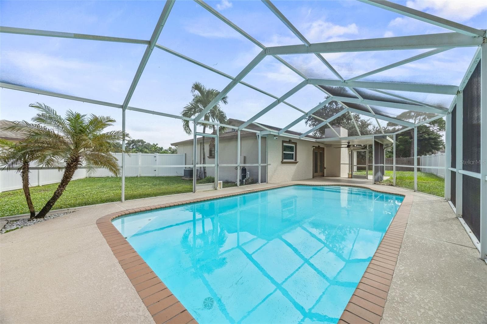 Single Family Residence at 7892 SUNDOWN DR N, ST PETERSBURG, photo 9 of 56