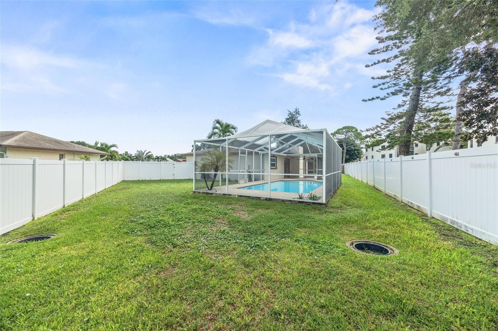 Single Family Residence at 7892 SUNDOWN DR N, ST PETERSBURG, photo 18 of 56