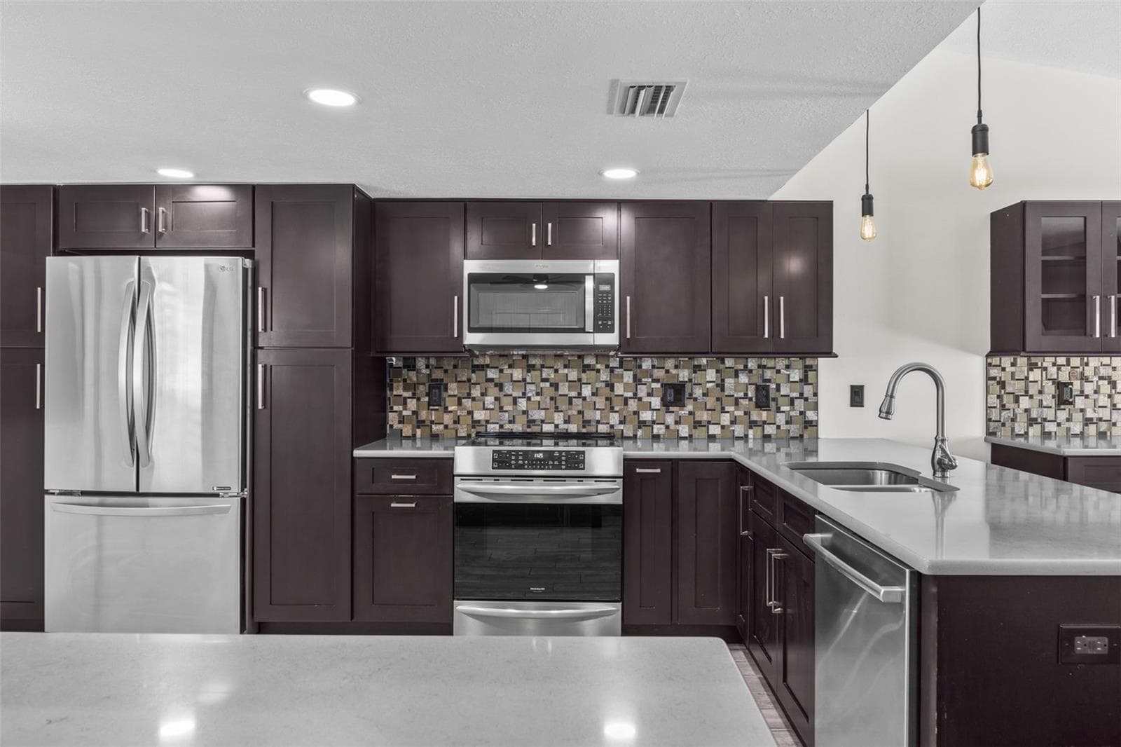 Single Family Residence at 7892 SUNDOWN DR N, ST PETERSBURG, photo 25 of 56