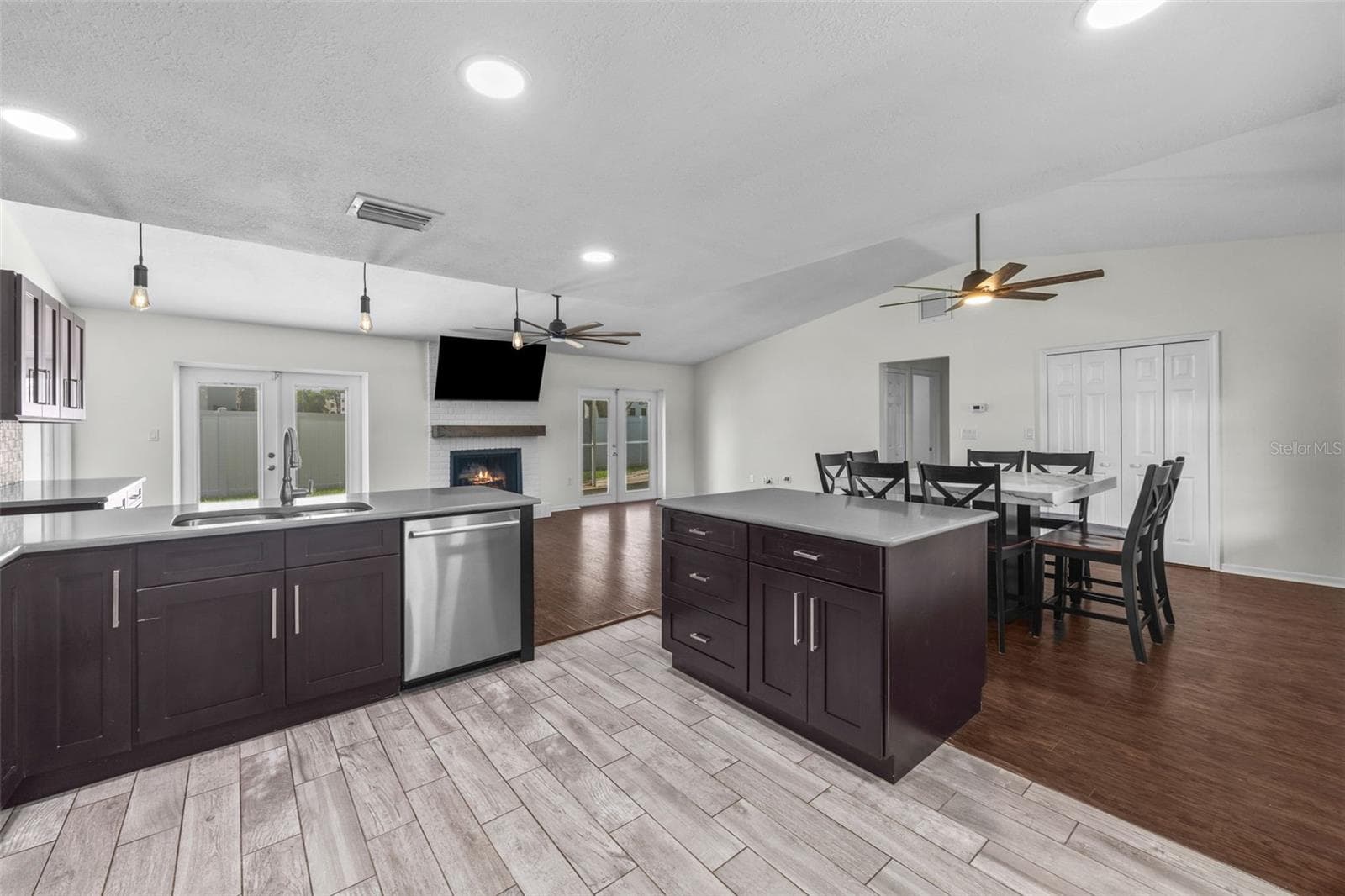 Single Family Residence at 7892 SUNDOWN DR N, ST PETERSBURG, photo 26 of 56
