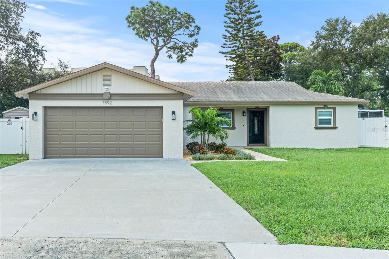Single Family Residence at 7892 SUNDOWN DR N, ST PETERSBURG, photo 53 of 56