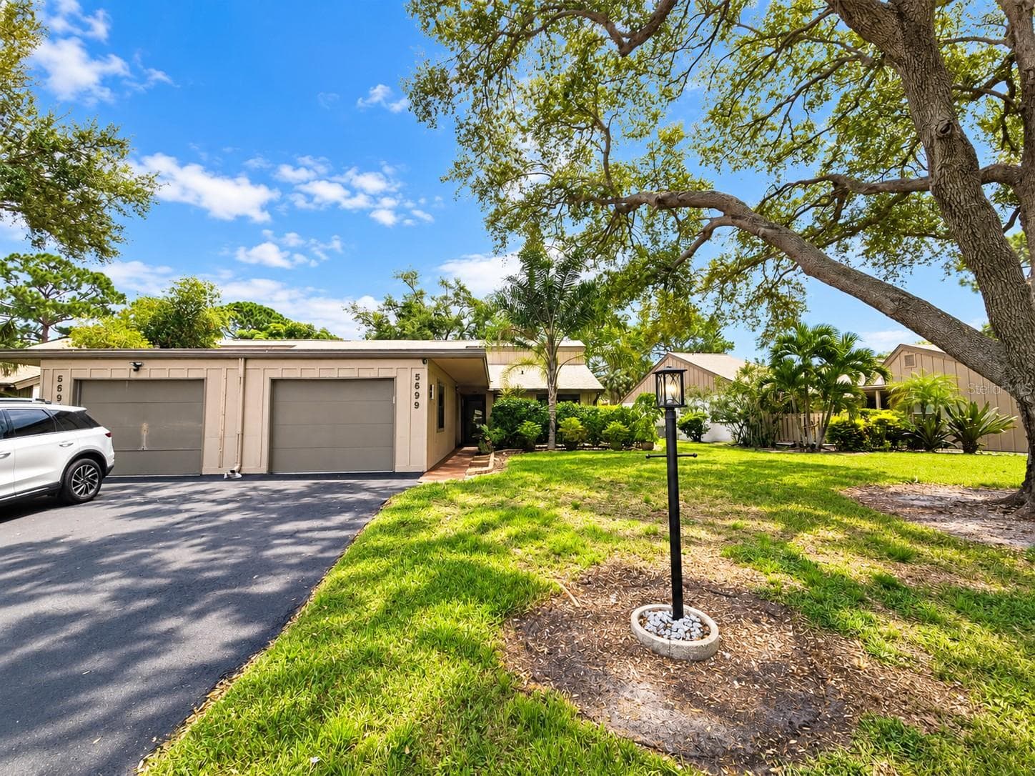 Villa at 5699 WESTWIND LN, SARASOTA, photo 3 of 63