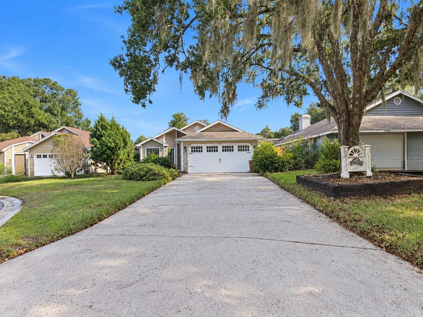 Single Family Residence at 1446 WALDEN OAKS PL, PLANT CITY, photo 2 of 22