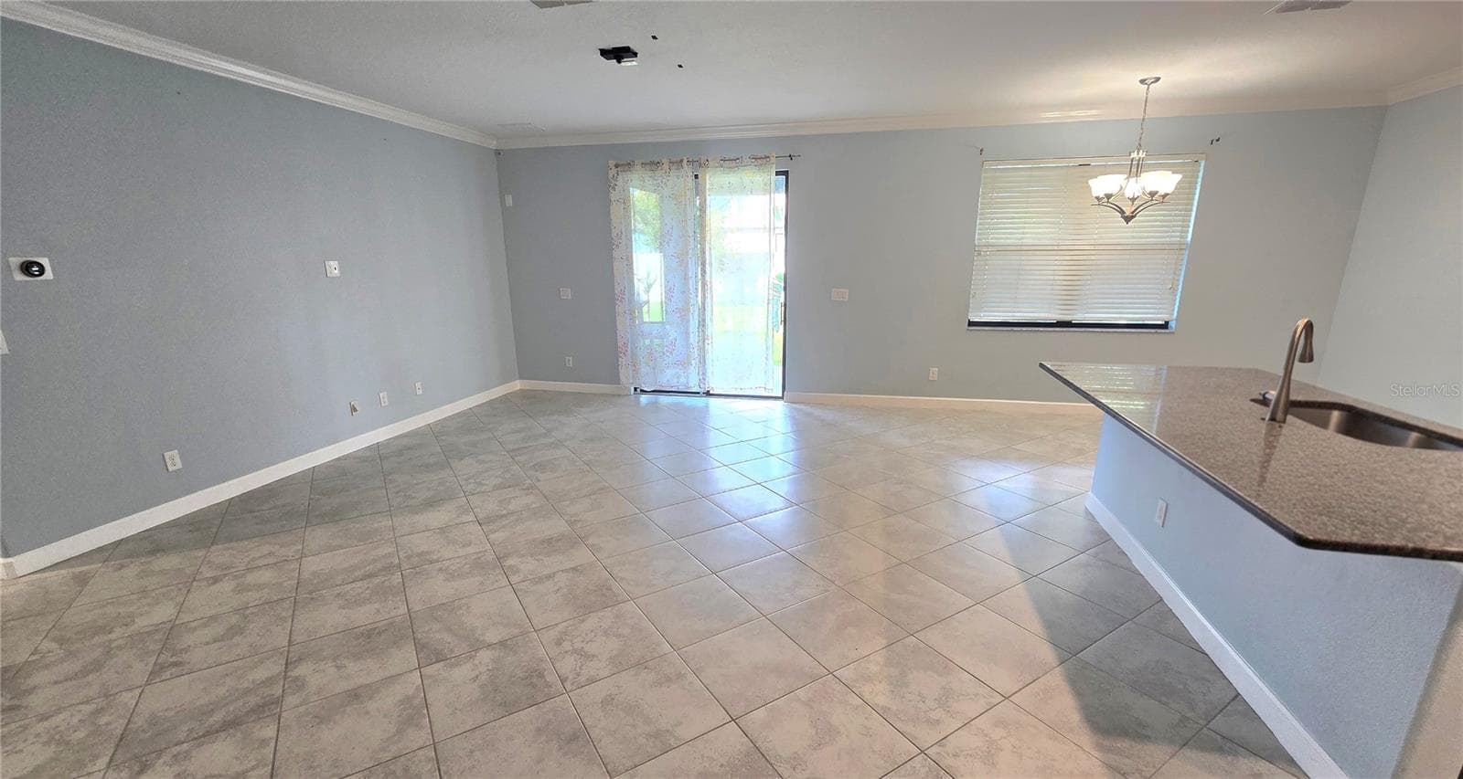 Single Family Residence at 13917 ROSEATE TERN LN, RIVERVIEW, photo 7 of 45