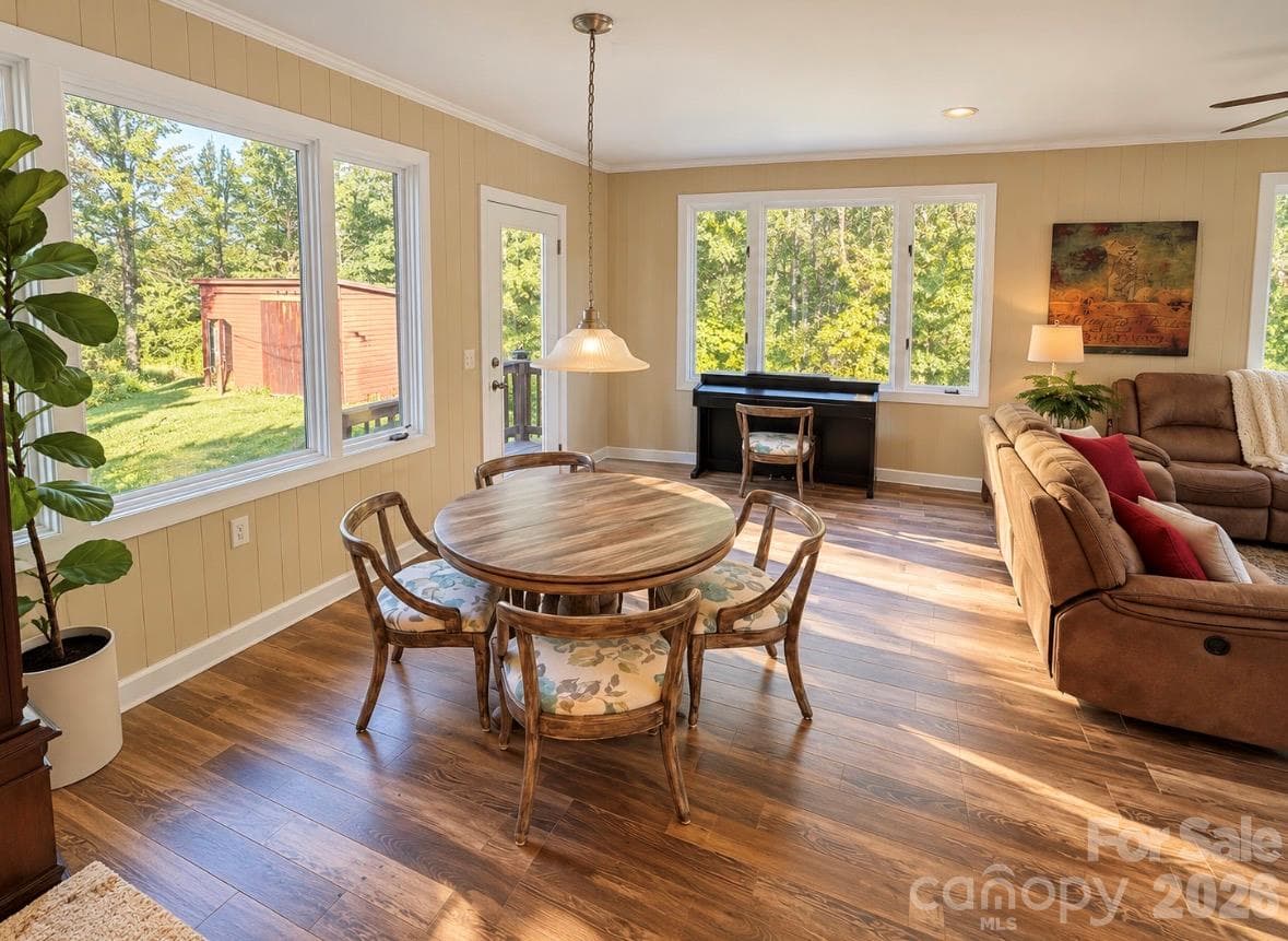 Single Family Residence at 193 Bevis Lane, Statesville, photo 10 of 21