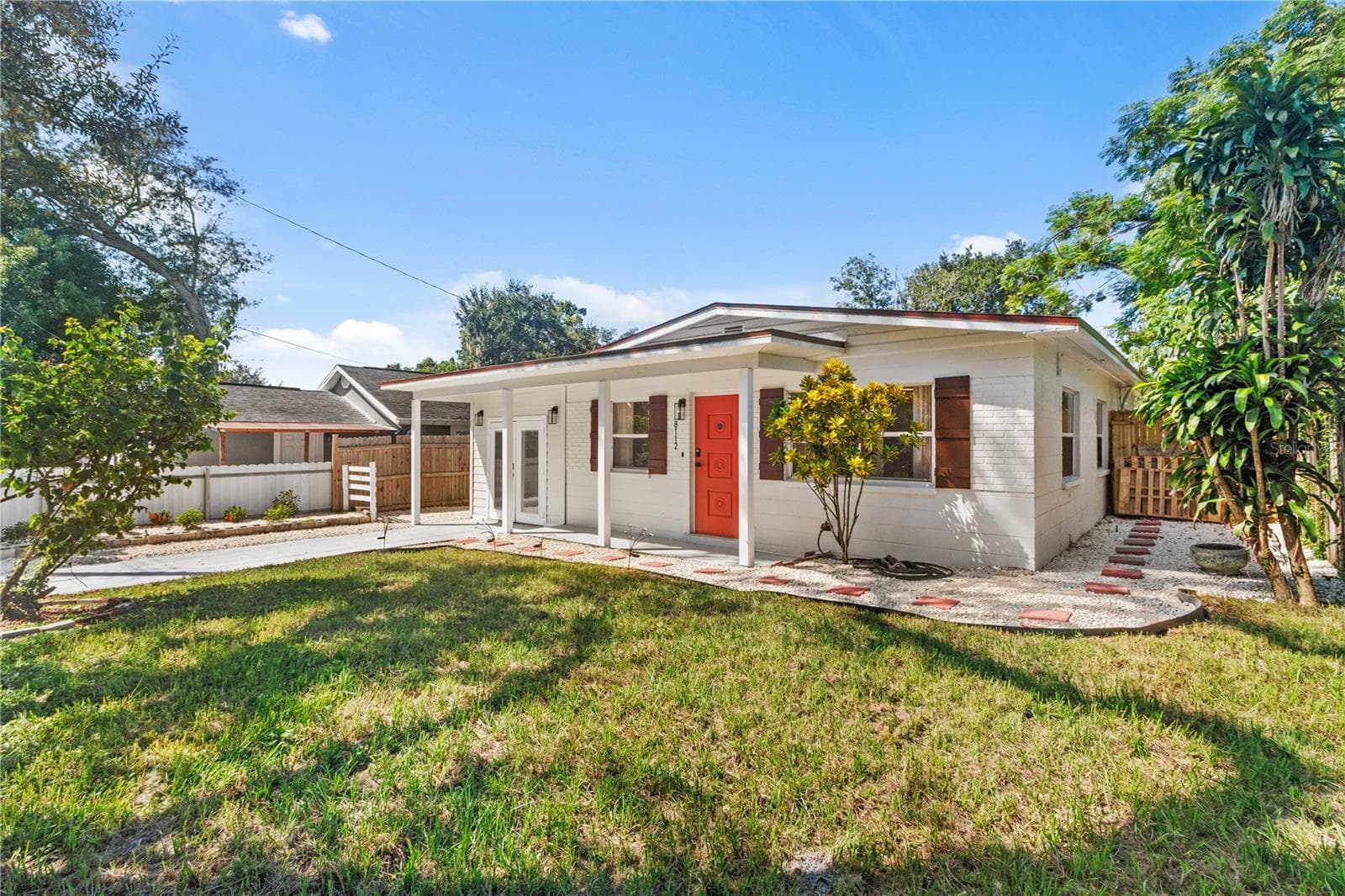Single Family Residence at 8112 N 18TH ST, TAMPA, photo 2 of 18