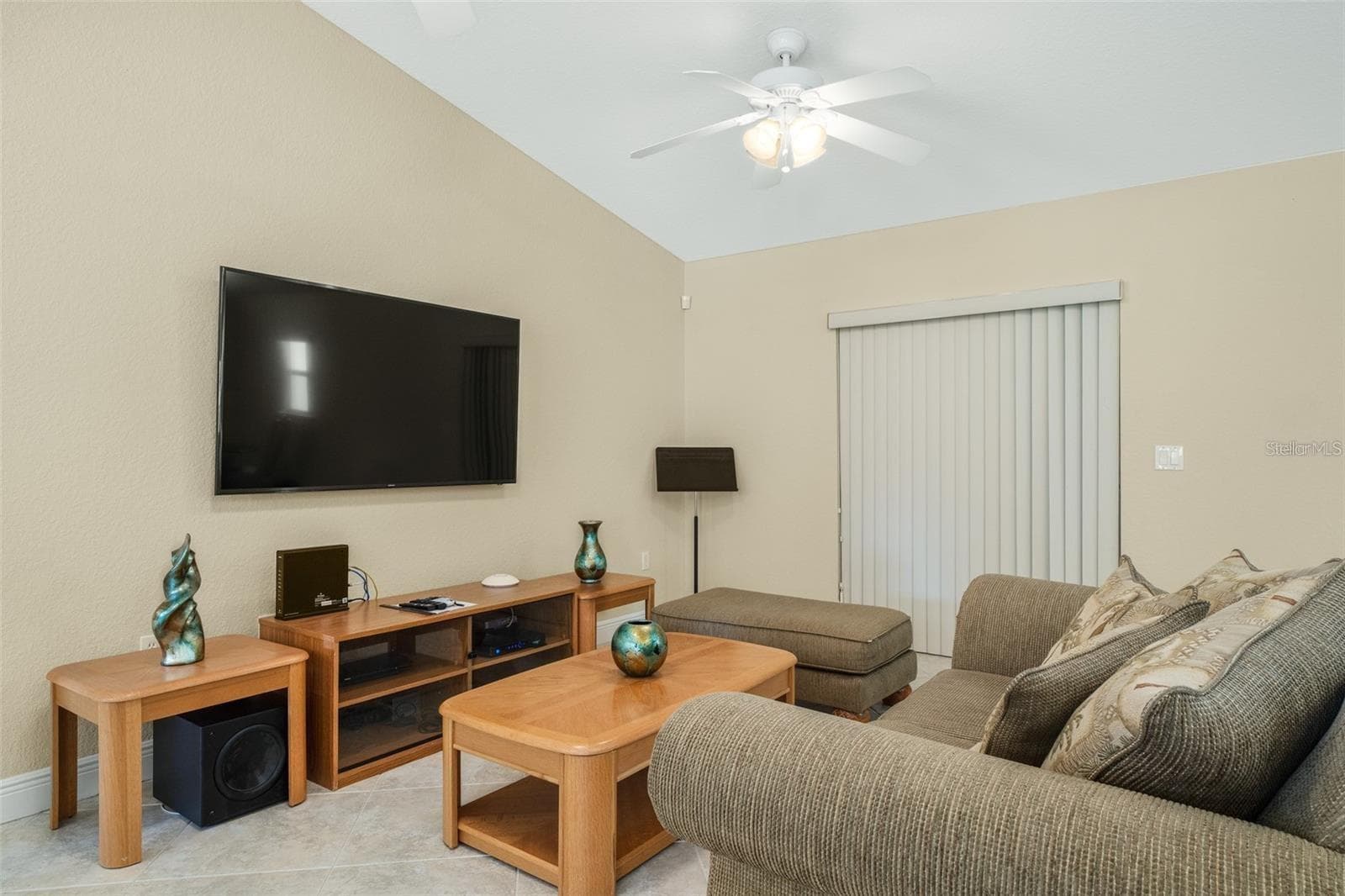 Single Family Residence at 3931 HARLANDO AVE, SEBRING, photo 9 of 48