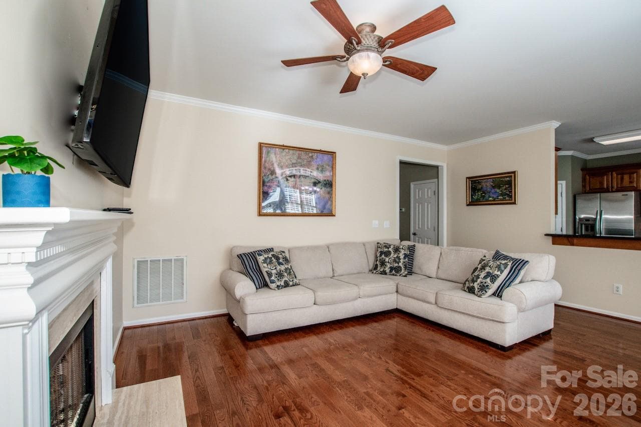 Livingroom - 16908 Hampton Crossing Drive, Huntersville
