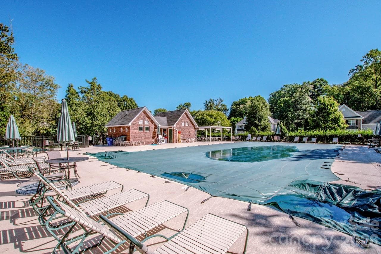 Pool is Closed for the Season - 16908 Hampton Crossing Drive, Huntersville