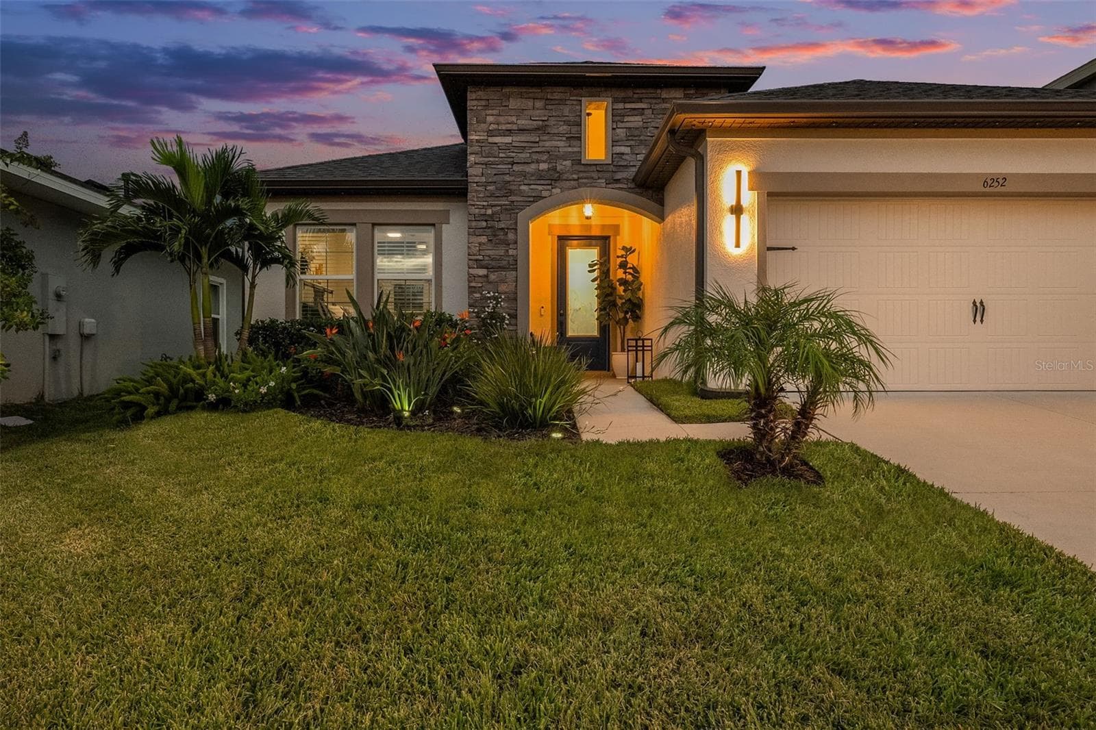 Single Family Residence at 6252 HIDDEN BRANCH DR, APOLLO BEACH, photo 9 of 64