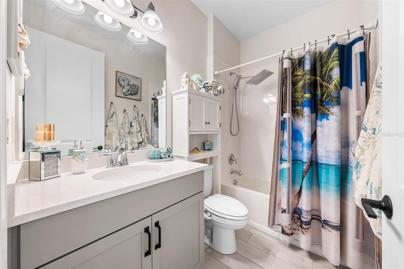 Single Family Residence at 6252 HIDDEN BRANCH DR, APOLLO BEACH, photo 15 of 64