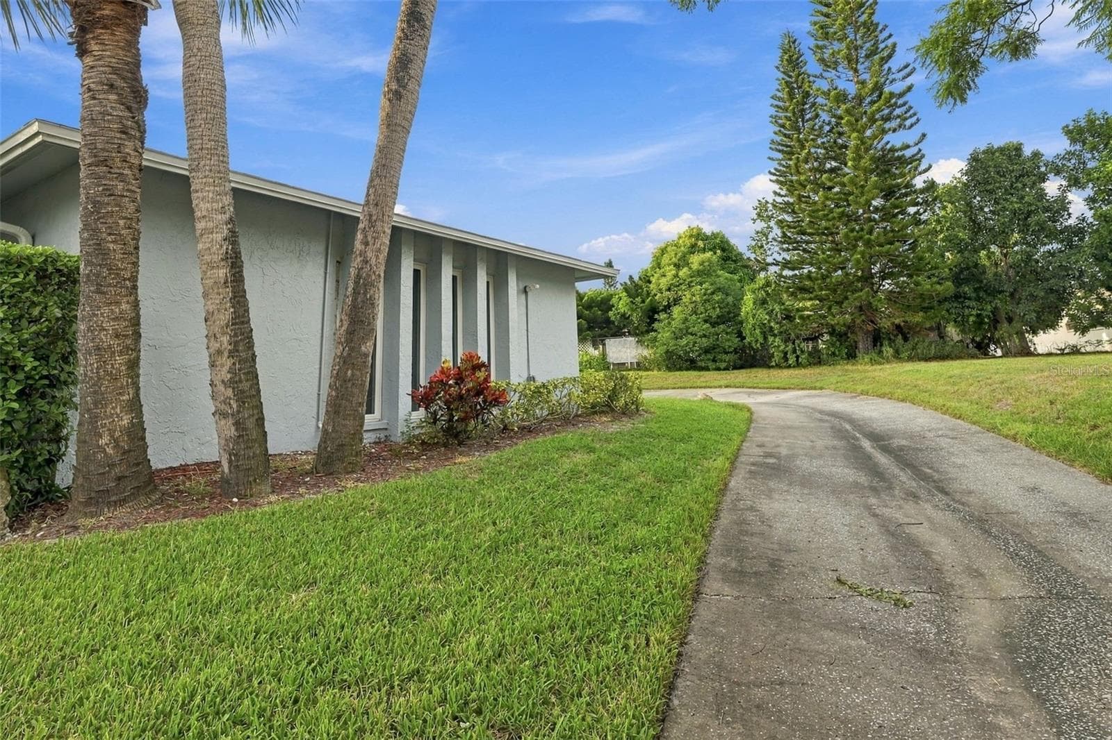 Villa at 1619 WHITHORN PL #B, PALM HARBOR, photo 3 of 60