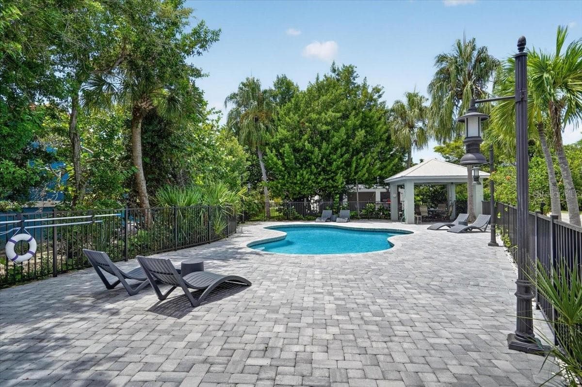 6330 Laguna Dr, Longboat Key, FL 34228 - 6330 LAGUNA DR, LONGBOAT KEY