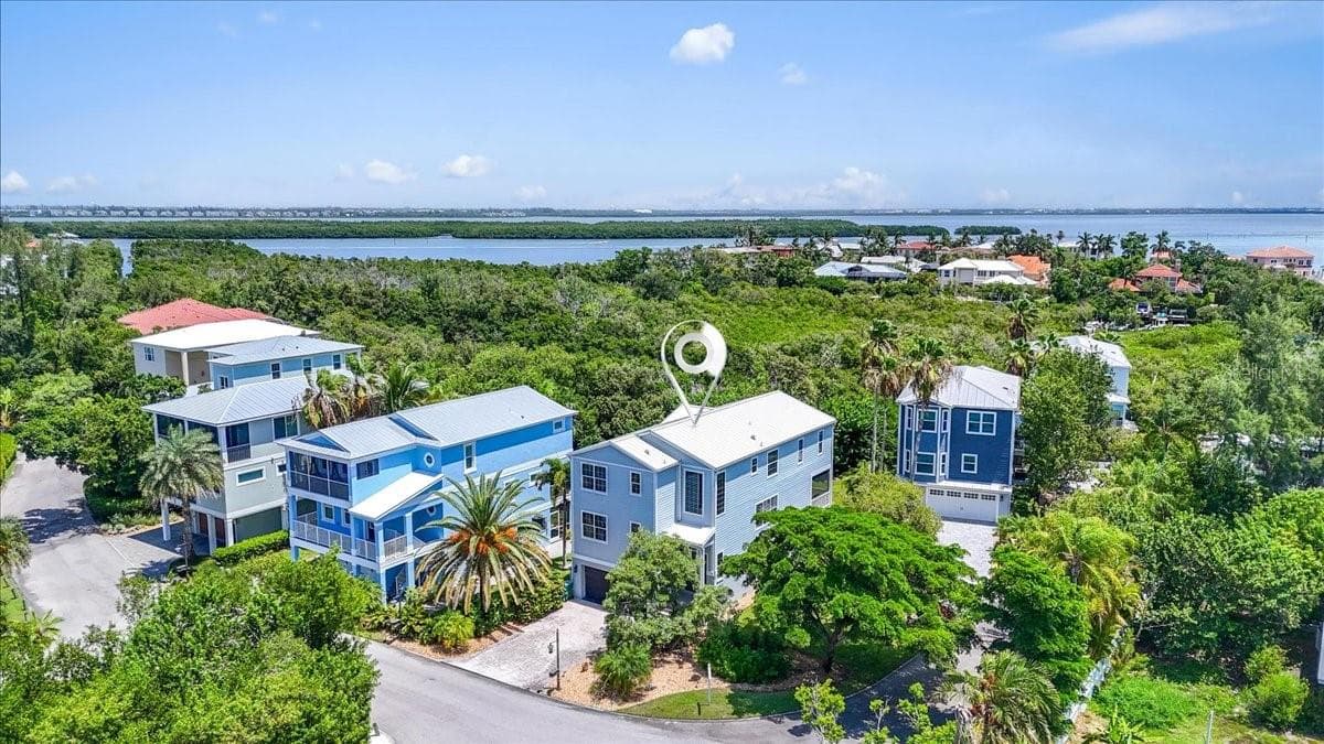 6330 Laguna Dr, Longboat Key, FL 34228 - 6330 LAGUNA DR, LONGBOAT KEY
