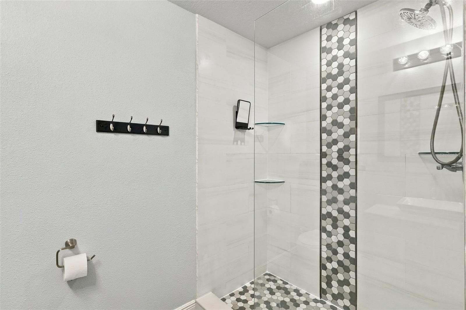 Townhouse at 6431 WINDSOR LAKES CIR, SANFORD, photo 24 of 34