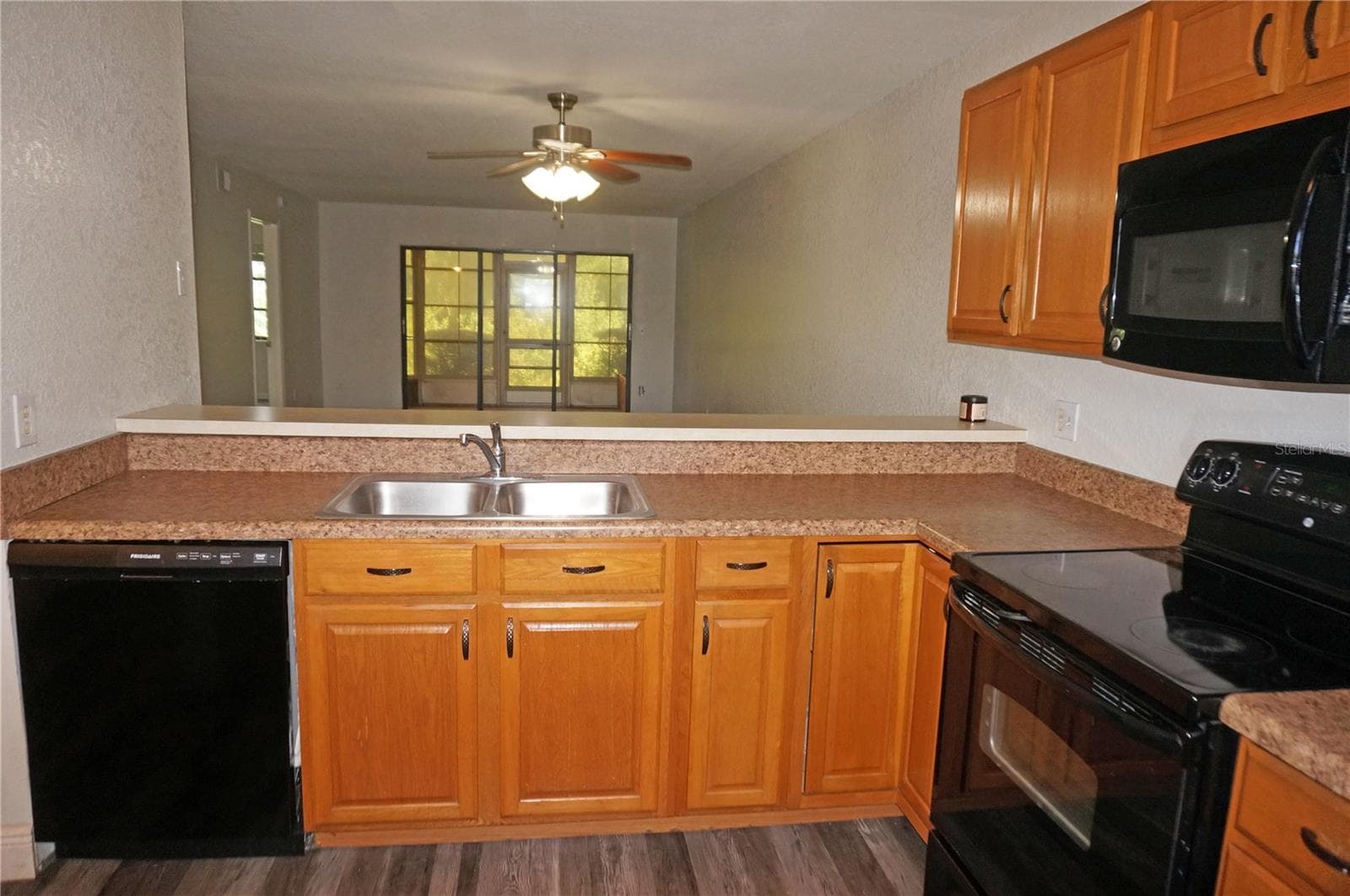 Condominium at 175 KINGS HWY #A6 (aka #416), PUNTA GORDA, photo 8 of 25