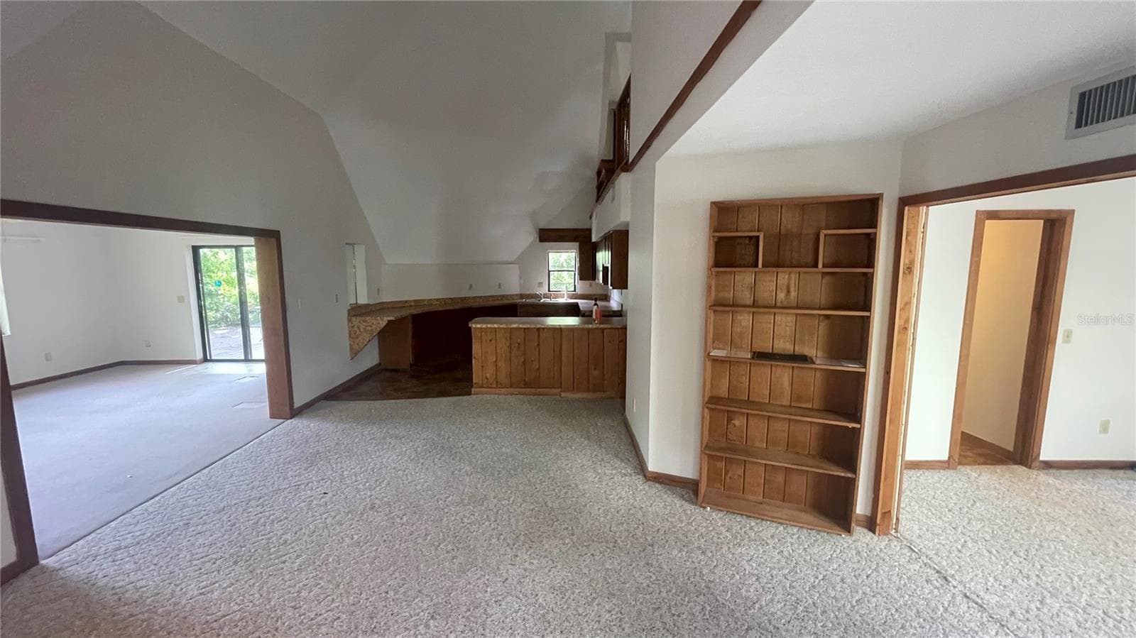 Family room to kitchen - 21004 NEGRIL CT, LUTZ