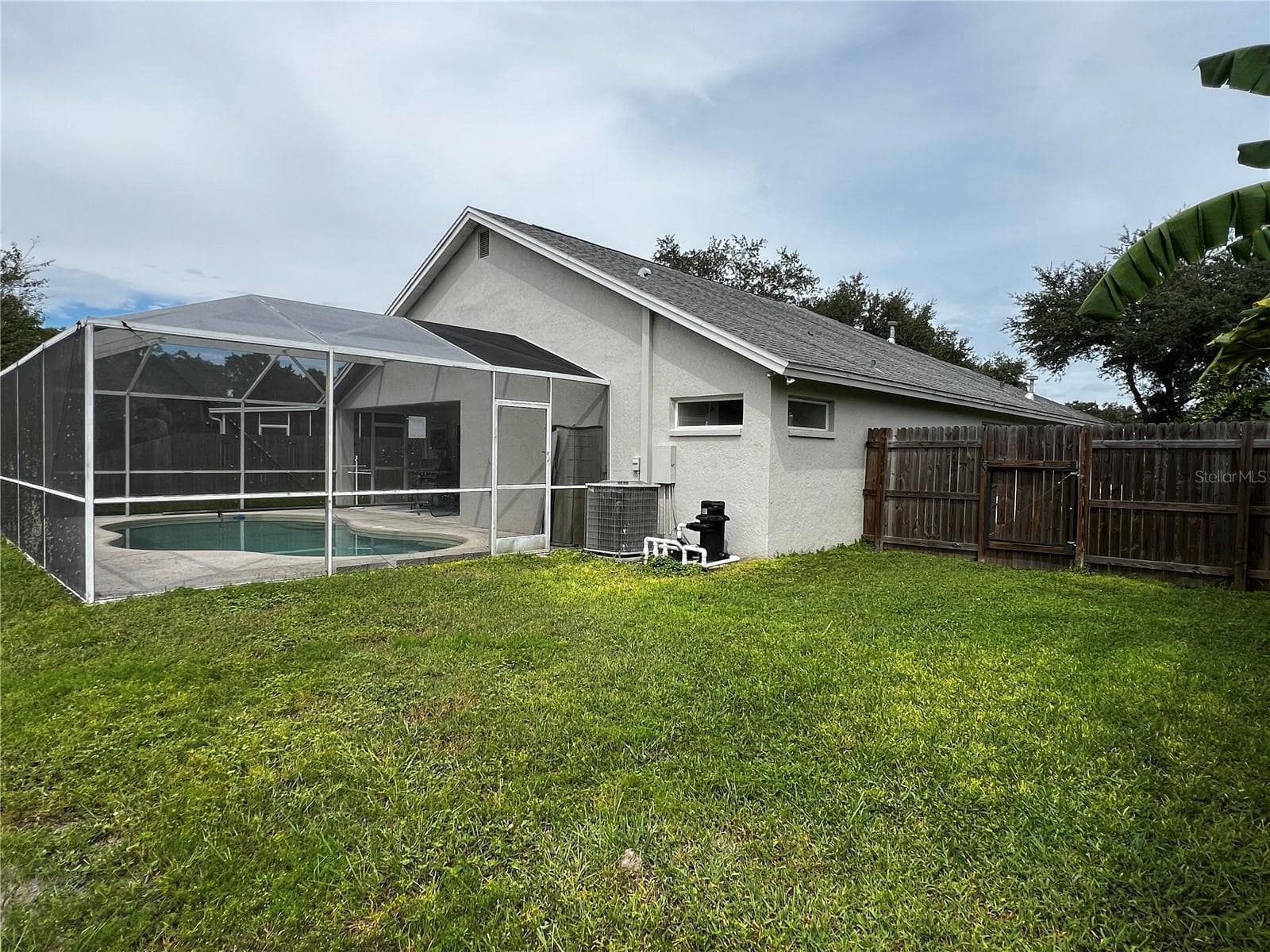 Single Family Residence at 27606 SKY LAKE CIR, WESLEY CHAPEL, photo 8 of 83