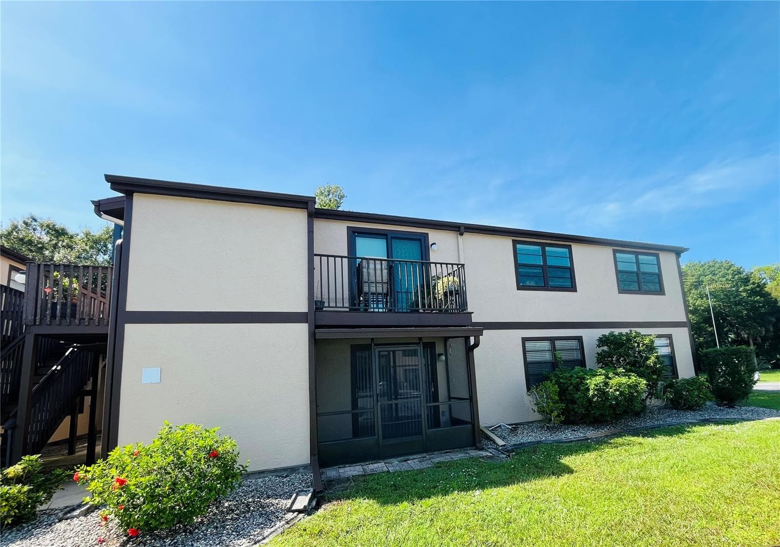4022 BEAVER LN #800H