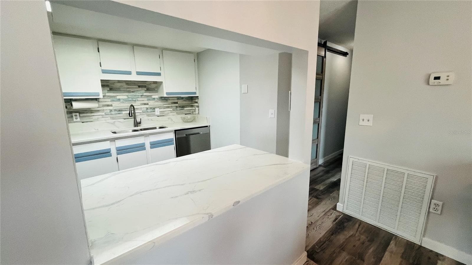 Breakfast bar - 4022 BEAVER LN #800H, PORT CHARLOTTE