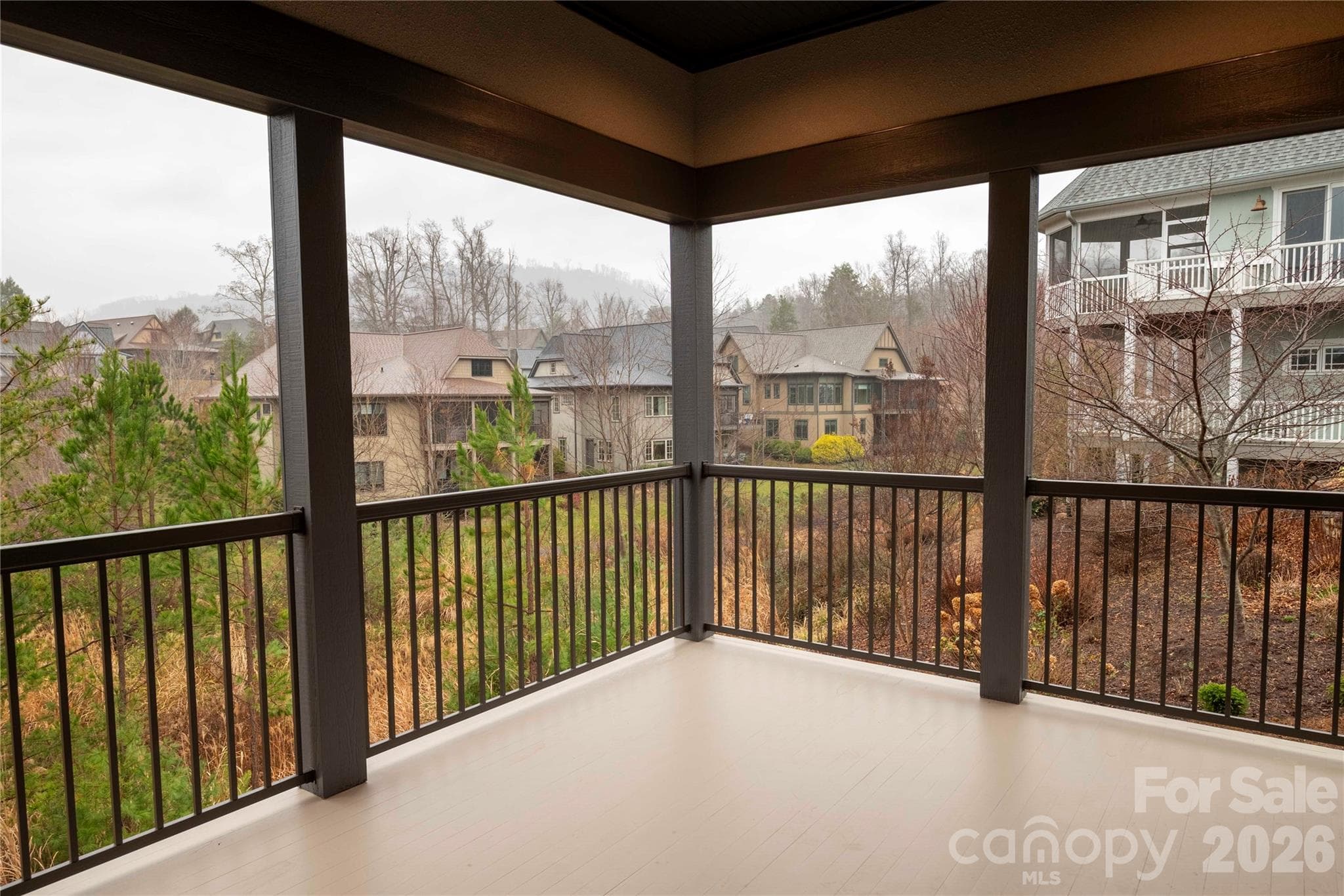 Lower Level Covered Porch - Asheville