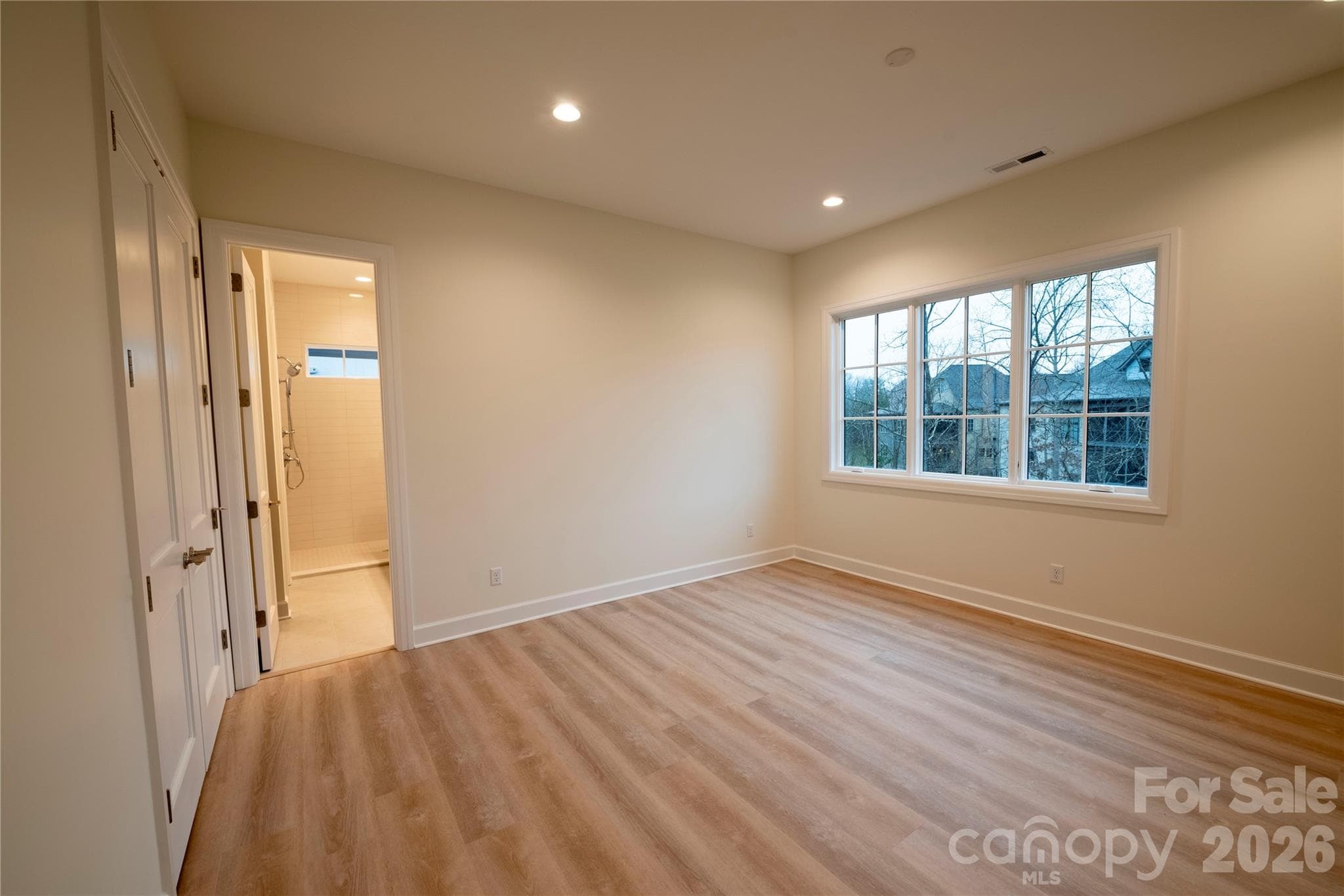Secondary Ensuite Bedroom - Asheville