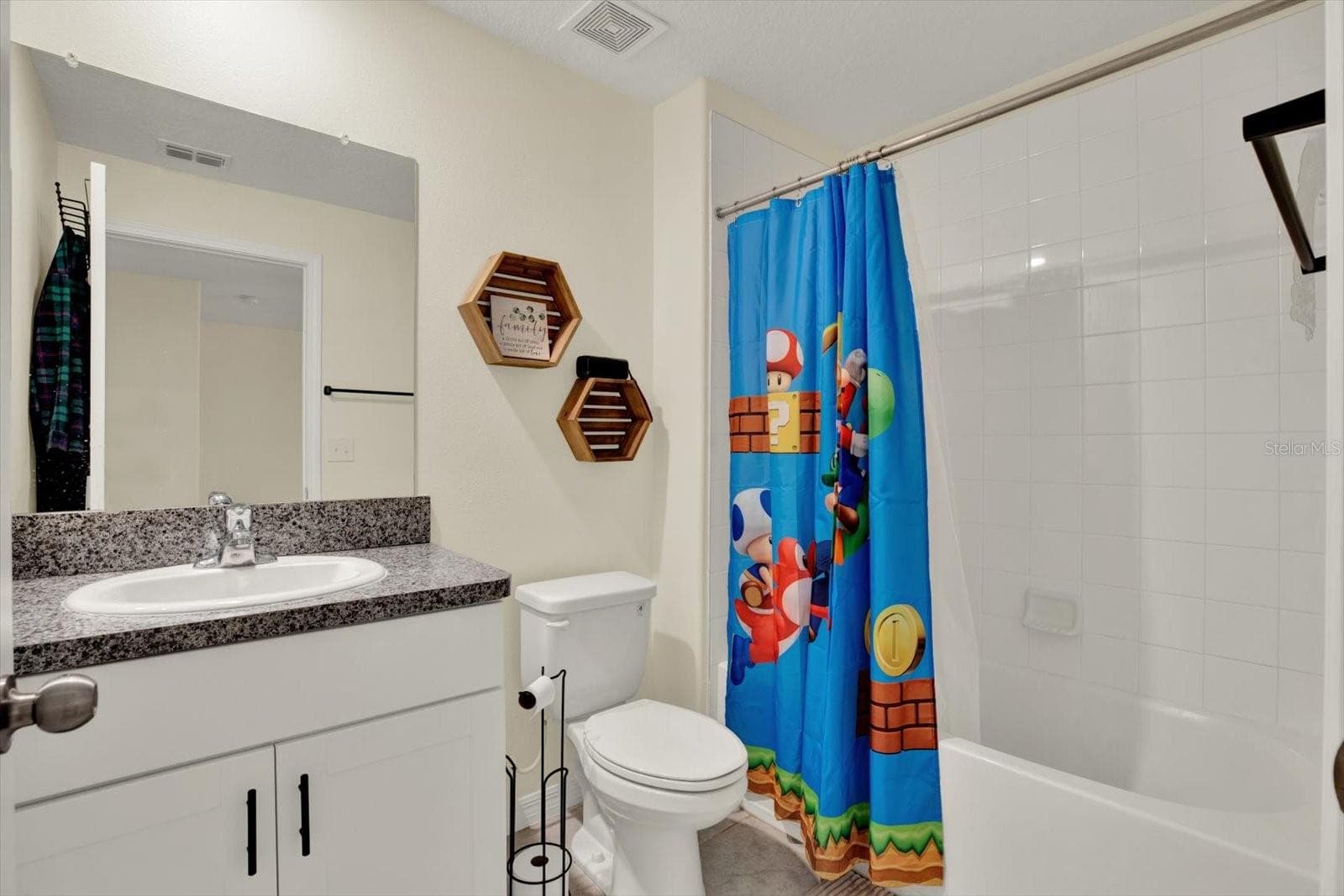 Second full bath with tub and shower - 8538 REEDVILLE ST, NEW PORT RICHEY