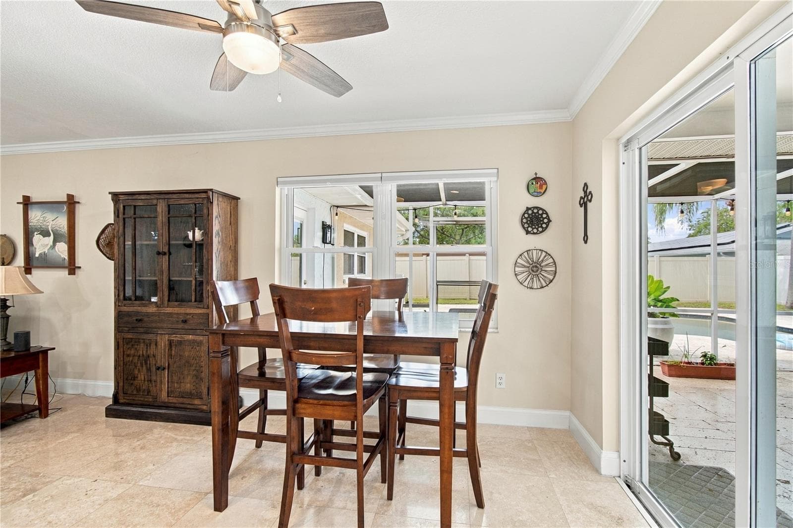 Breakfast nook - 1967 ARVIS CIR E, CLEARWATER