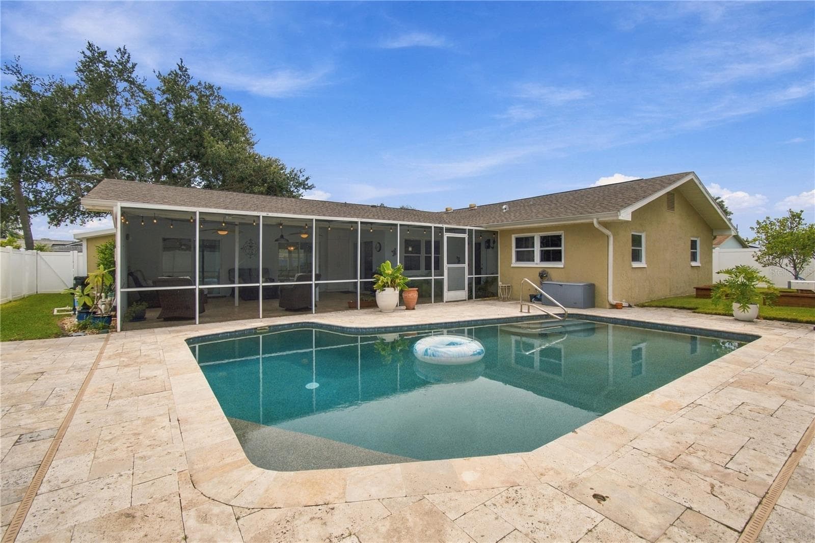 Pebbletech pools last! - 1967 ARVIS CIR E, CLEARWATER