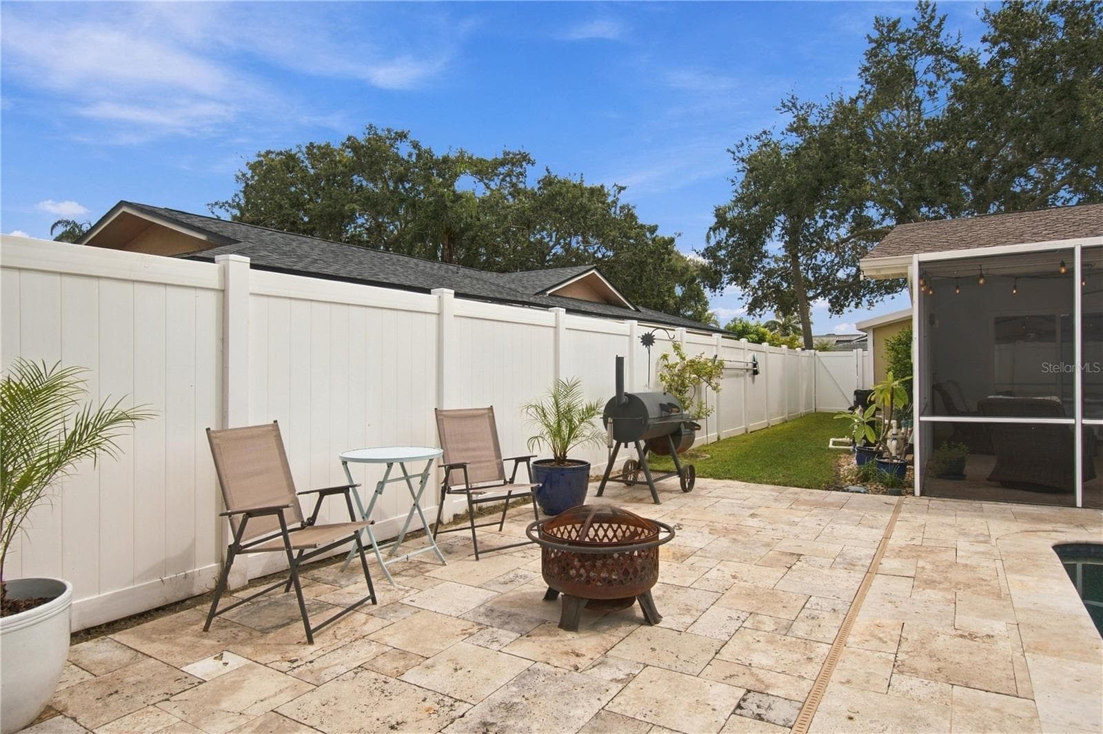 Continue the outdoor plans! - 1967 ARVIS CIR E, CLEARWATER