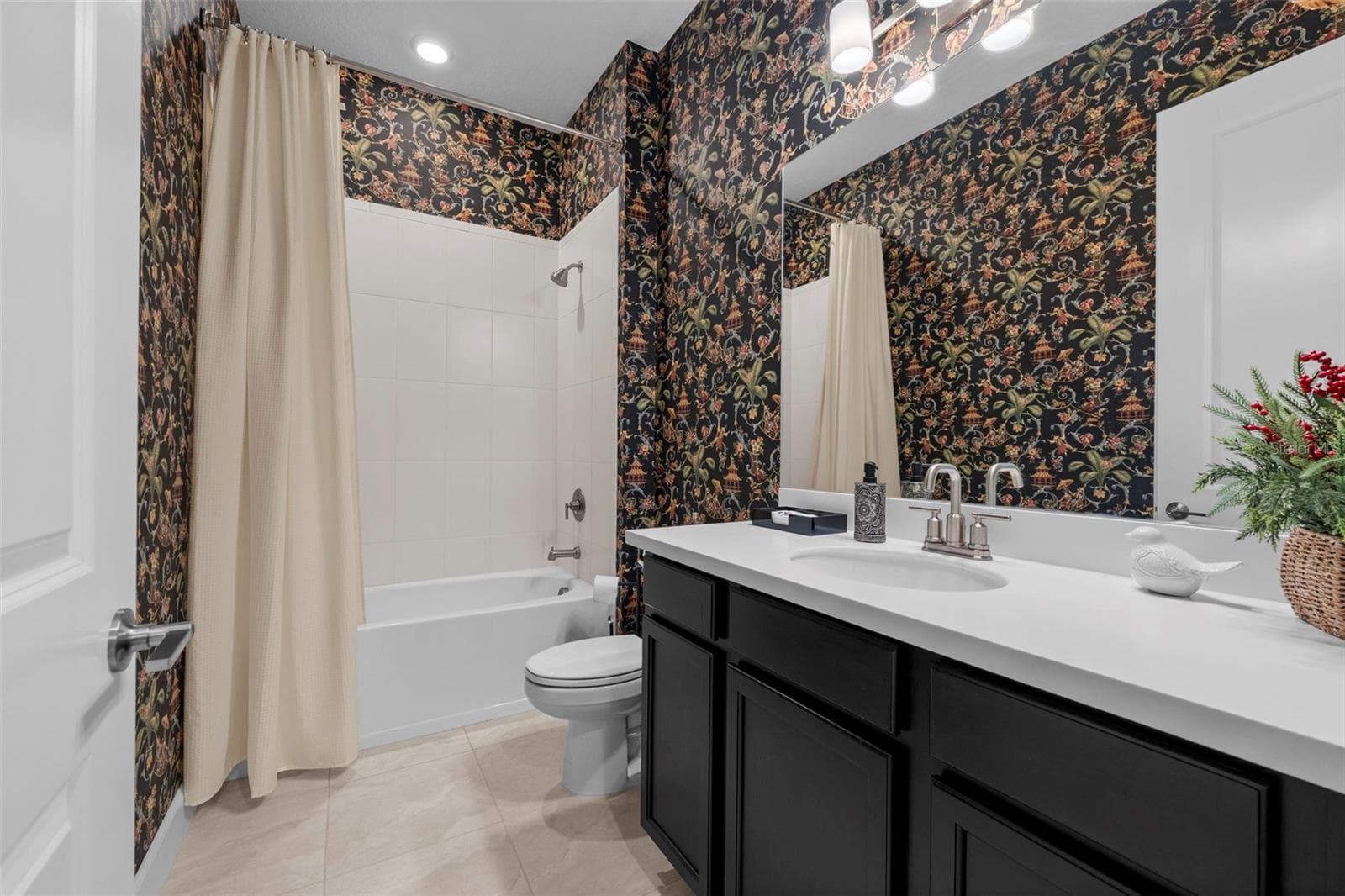 Single Family Residence at 15416 SAN LAZZARO AVE, LAKEWOOD RANCH, photo 46 of 100