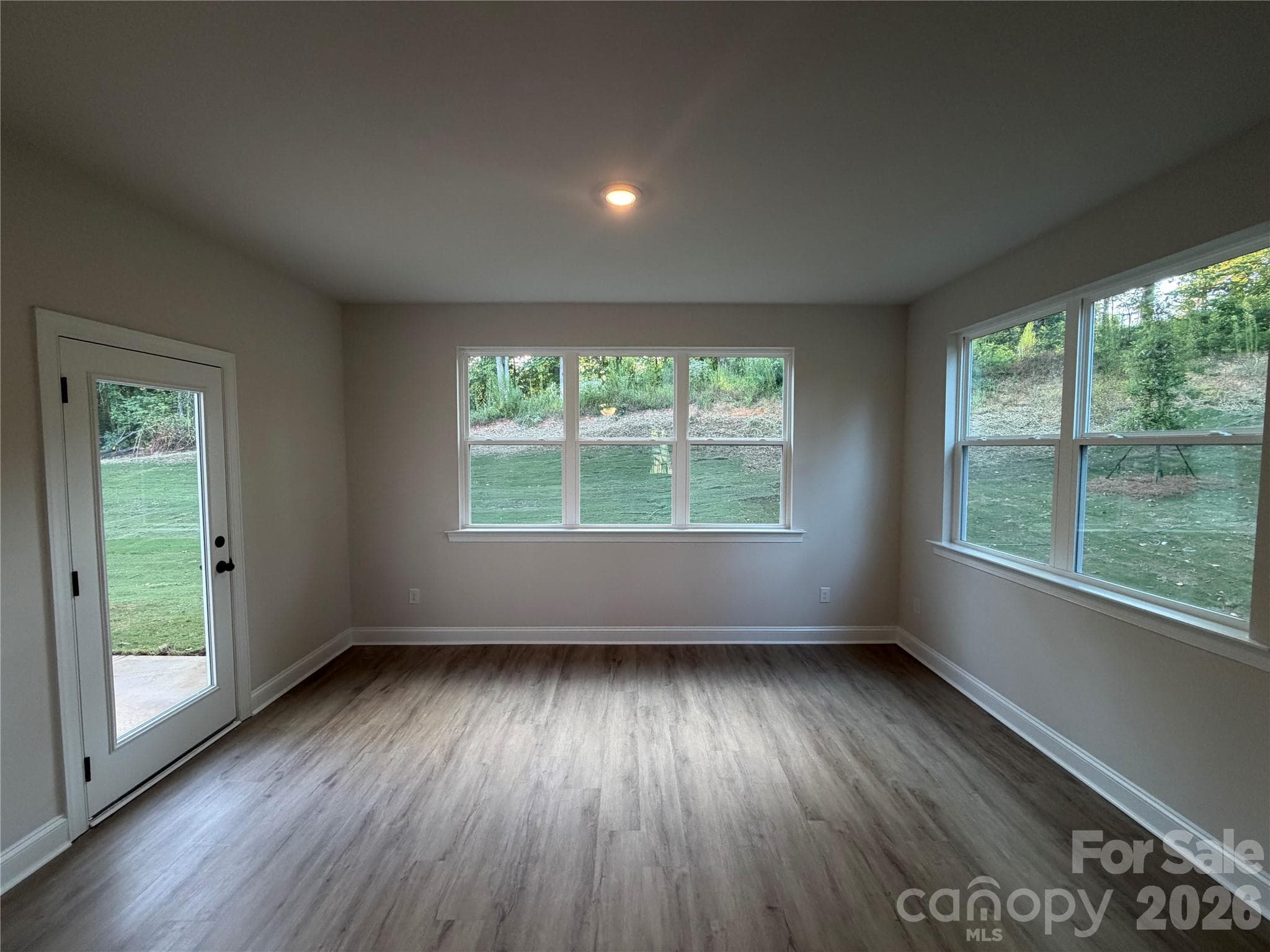 Single Family Residence at 552 Carolyn Lane, Charlotte, photo 16 of 44
