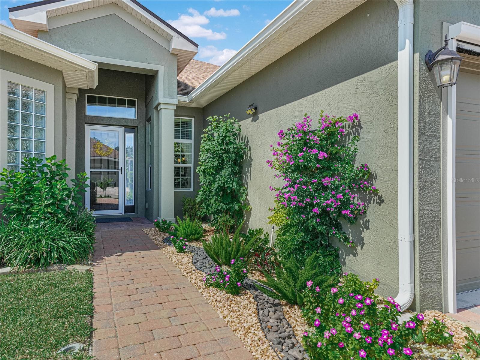 Single Family Residence at 1321 OAKMONT DR, WINTER HAVEN, photo 2 of 72