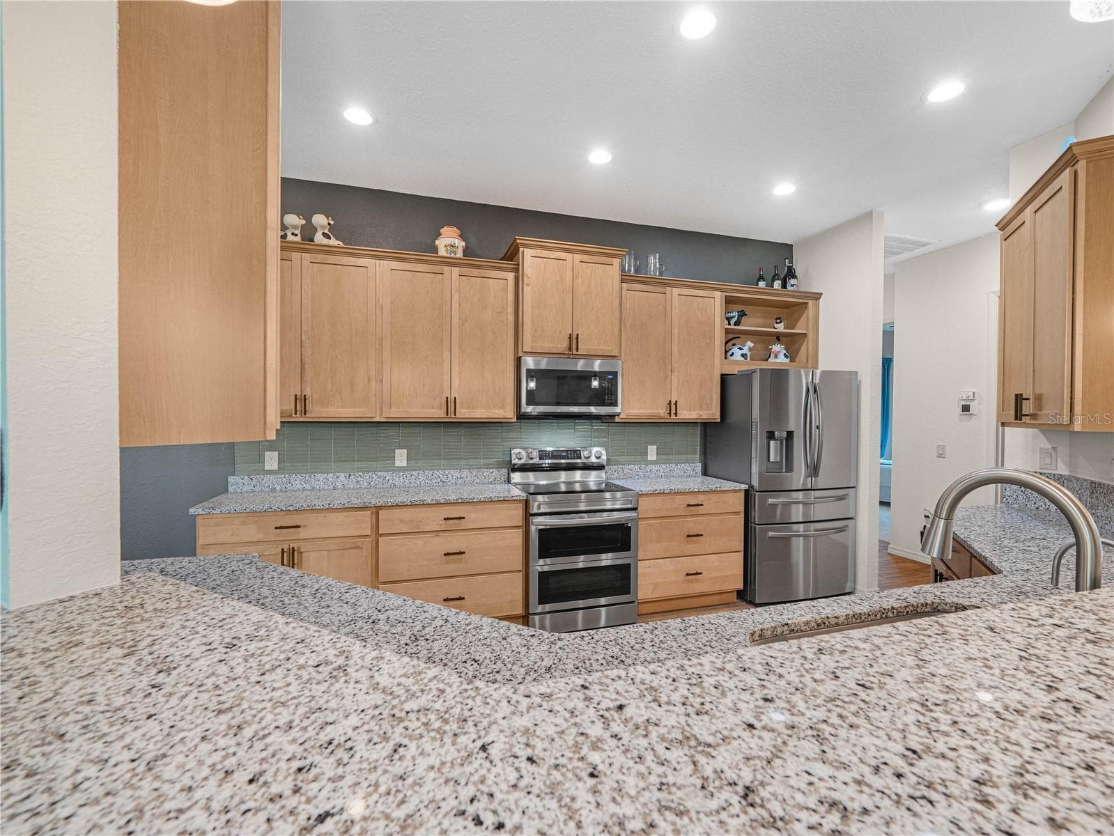 Single Family Residence at 1321 OAKMONT DR, WINTER HAVEN, photo 12 of 72