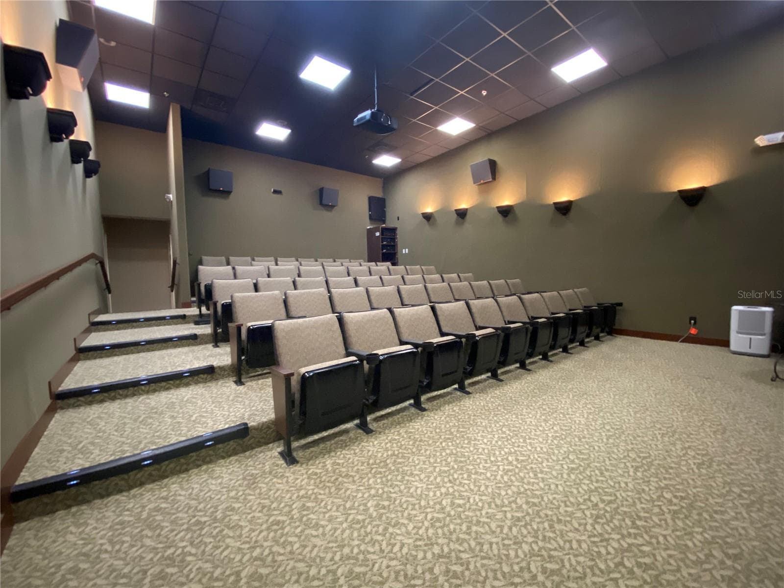 Single Family Residence at 1321 OAKMONT DR, WINTER HAVEN, photo 53 of 72