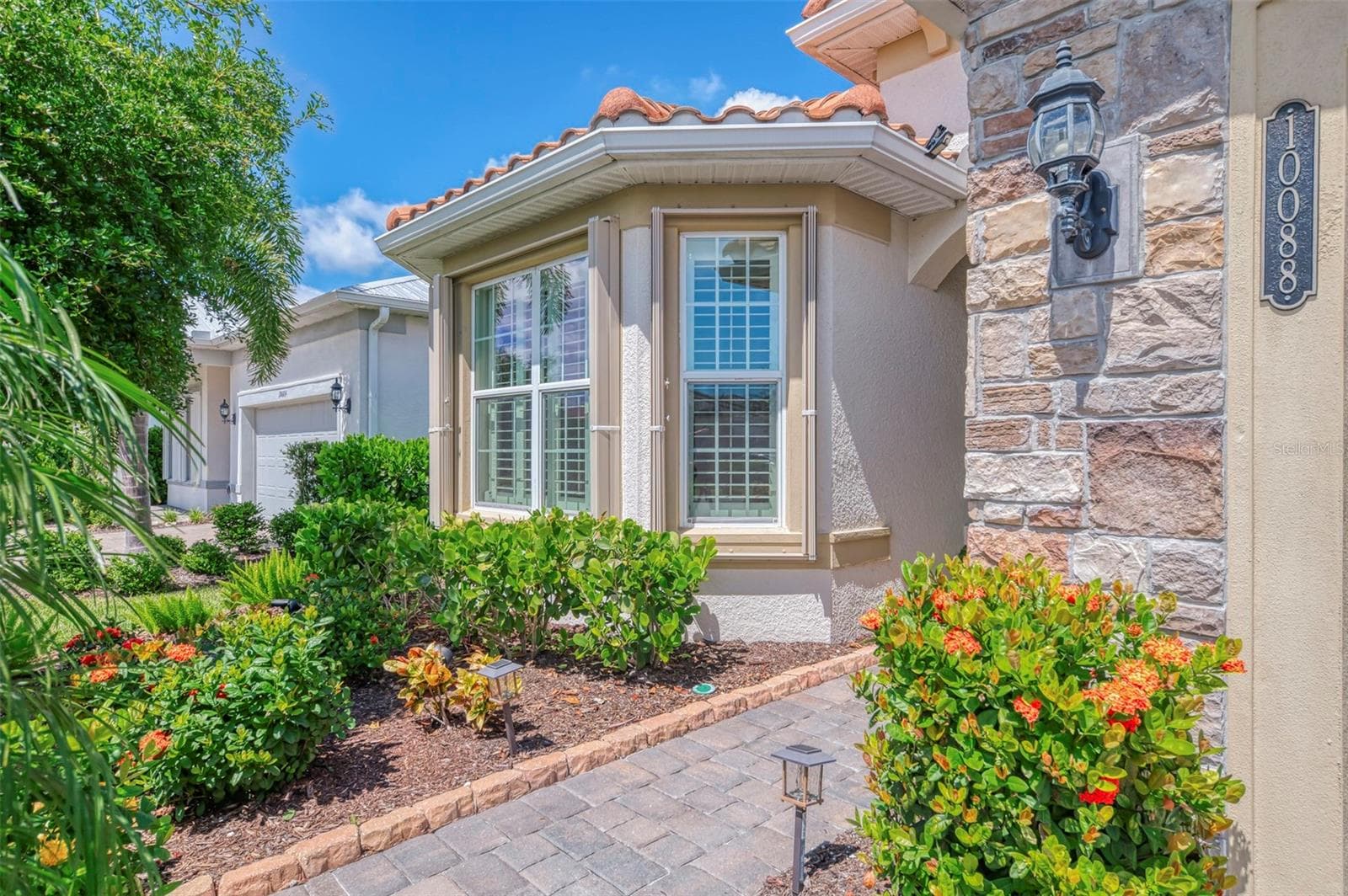 Single Family Residence at 10088 CORAL SHORE DR, ENGLEWOOD, photo 8 of 100