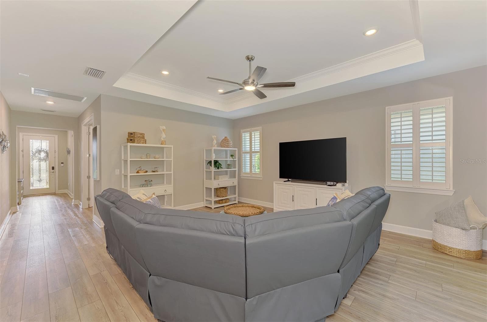 Single Family Residence at 10088 CORAL SHORE DR, ENGLEWOOD, photo 17 of 100