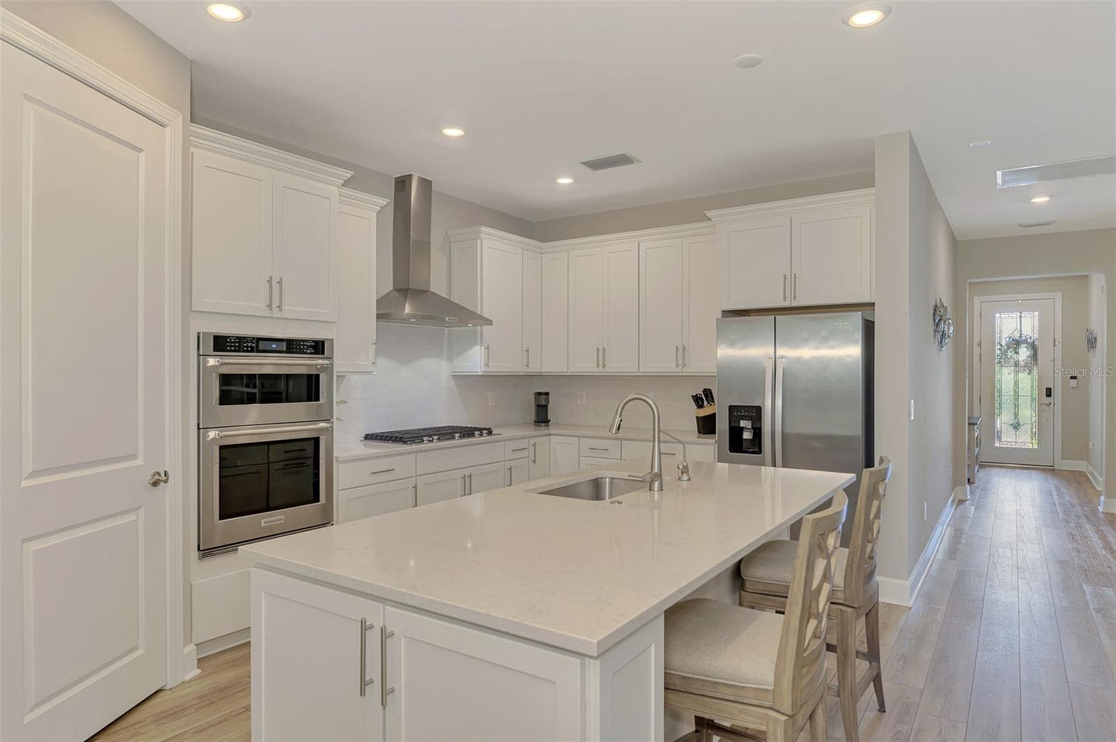 Single Family Residence at 10088 CORAL SHORE DR, ENGLEWOOD, photo 23 of 100