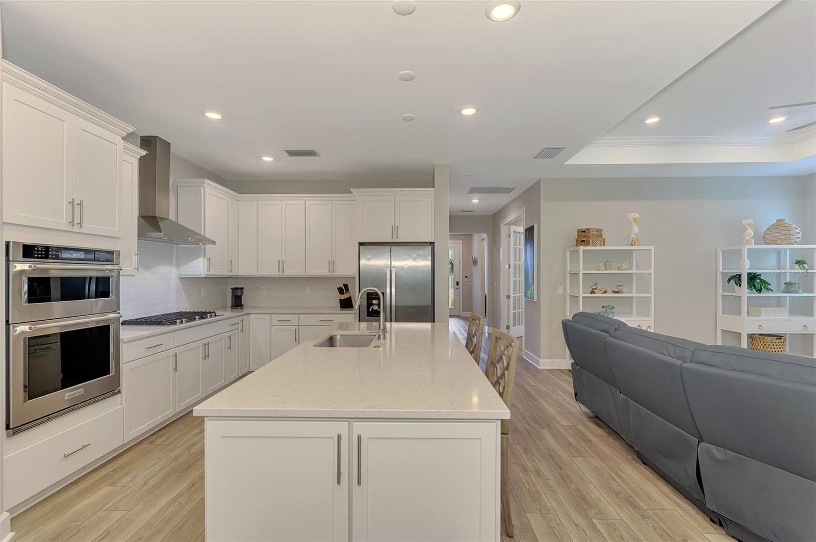 Single Family Residence at 10088 CORAL SHORE DR, ENGLEWOOD, photo 26 of 100