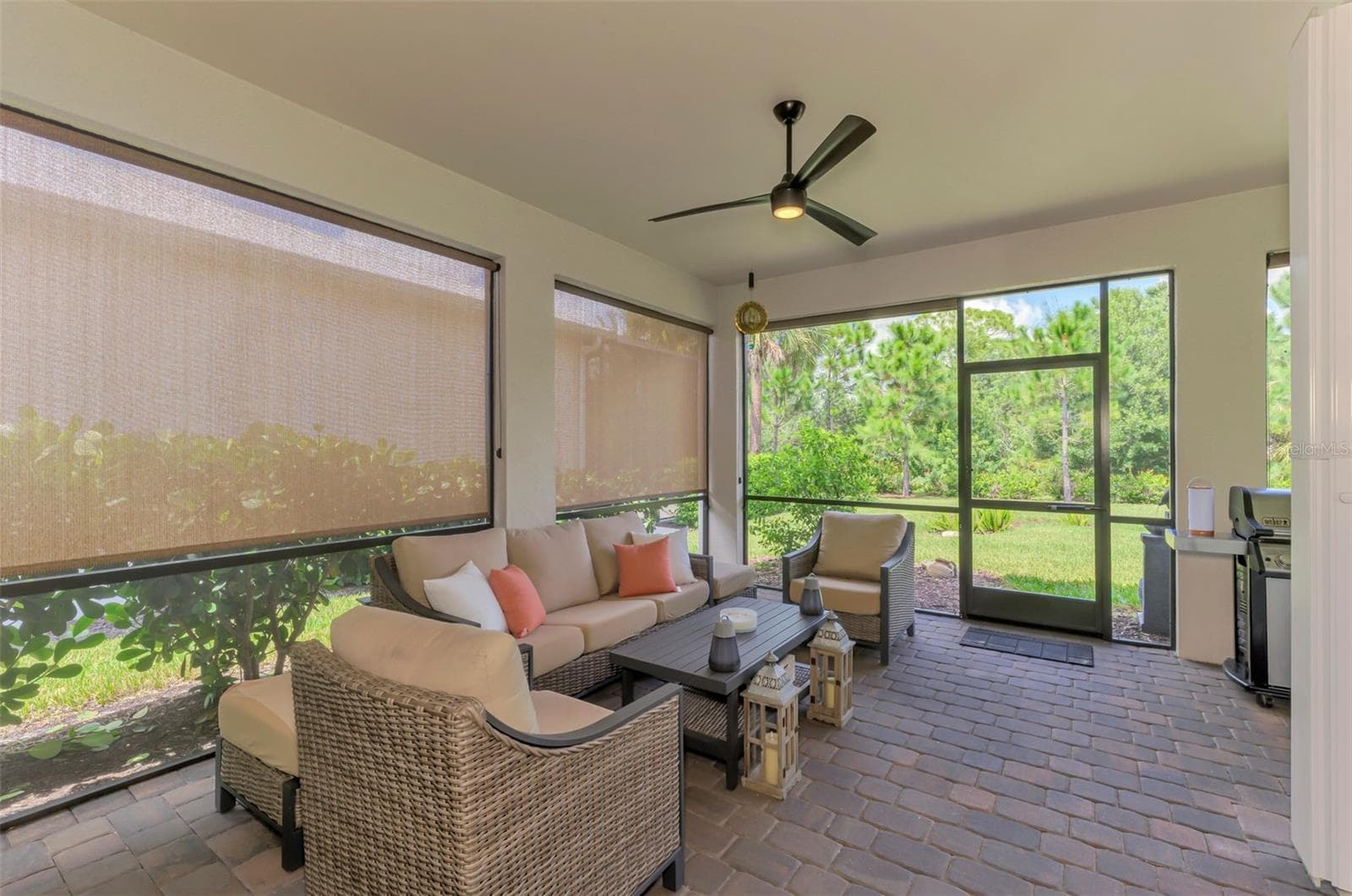 Single Family Residence at 10088 CORAL SHORE DR, ENGLEWOOD, photo 47 of 100