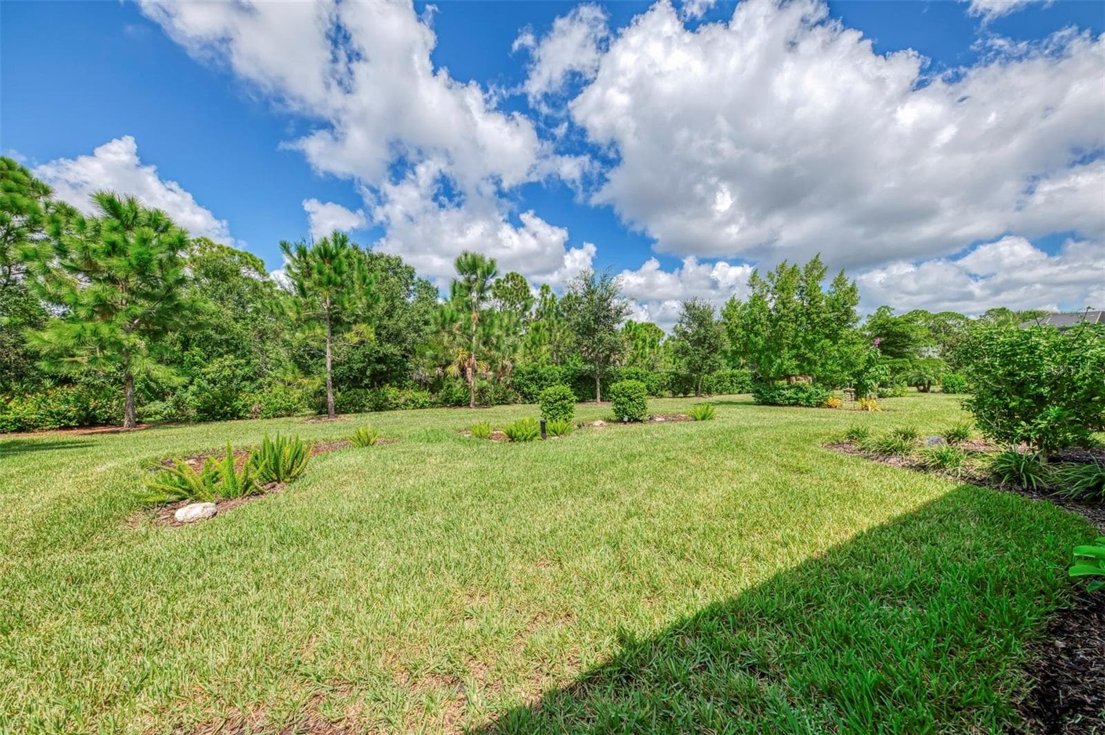 Single Family Residence at 10088 CORAL SHORE DR, ENGLEWOOD, photo 53 of 100