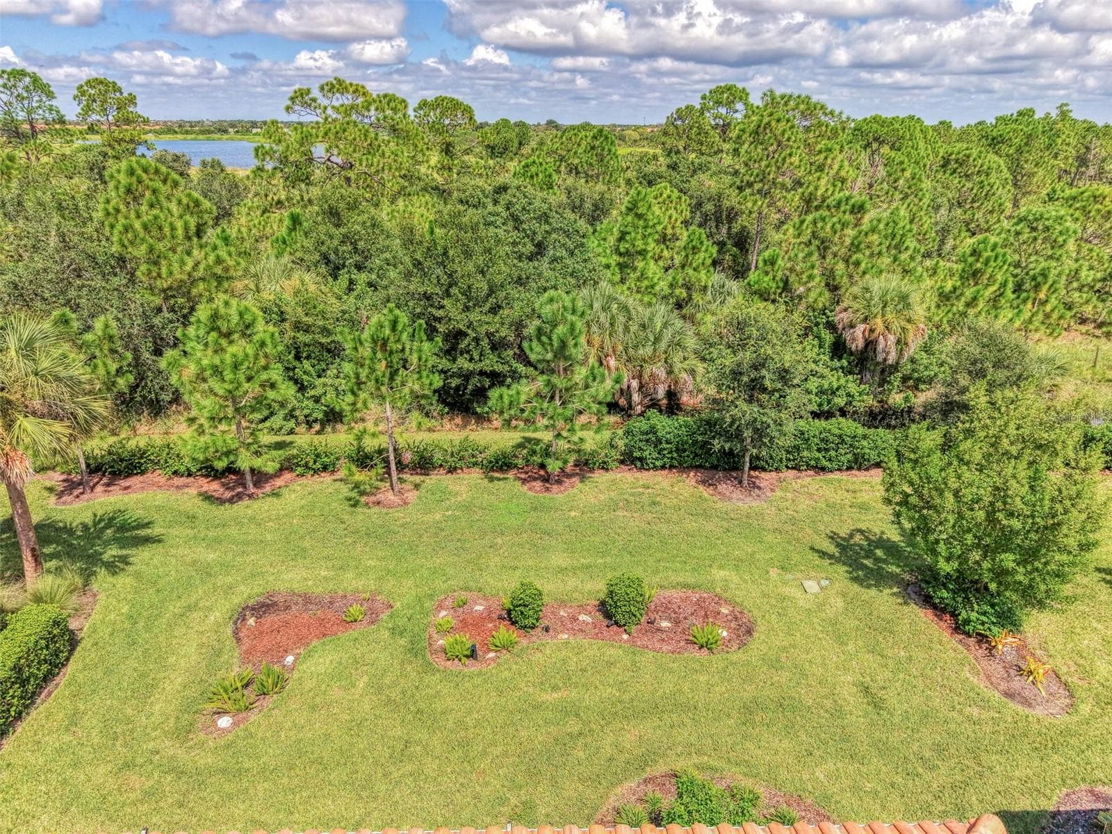 Single Family Residence at 10088 CORAL SHORE DR, ENGLEWOOD, photo 55 of 100
