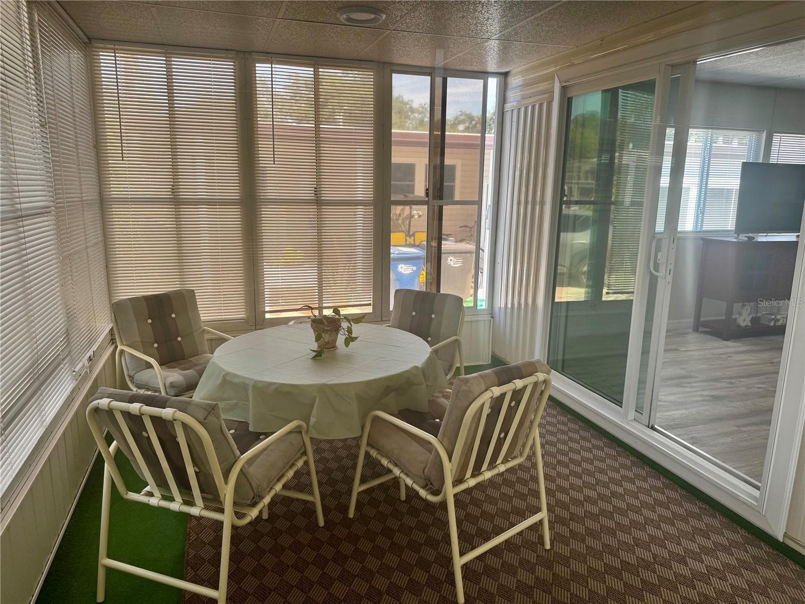 Manufactured Home at 5619 BAYSHORE RD #240, PALMETTO, photo 8 of 34