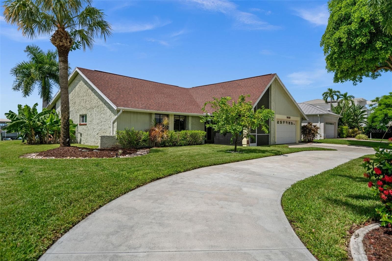 Long circle drive - 5028 PELICAN BLVD, CAPE CORAL