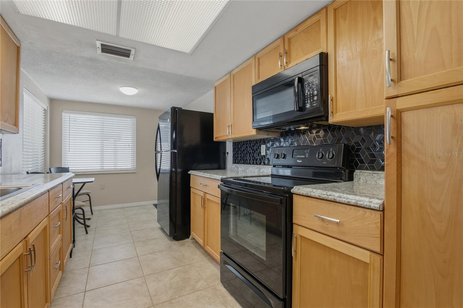 Single Family Residence at 7420 SANDALWOOD DR, PORT RICHEY, photo 15 of 43