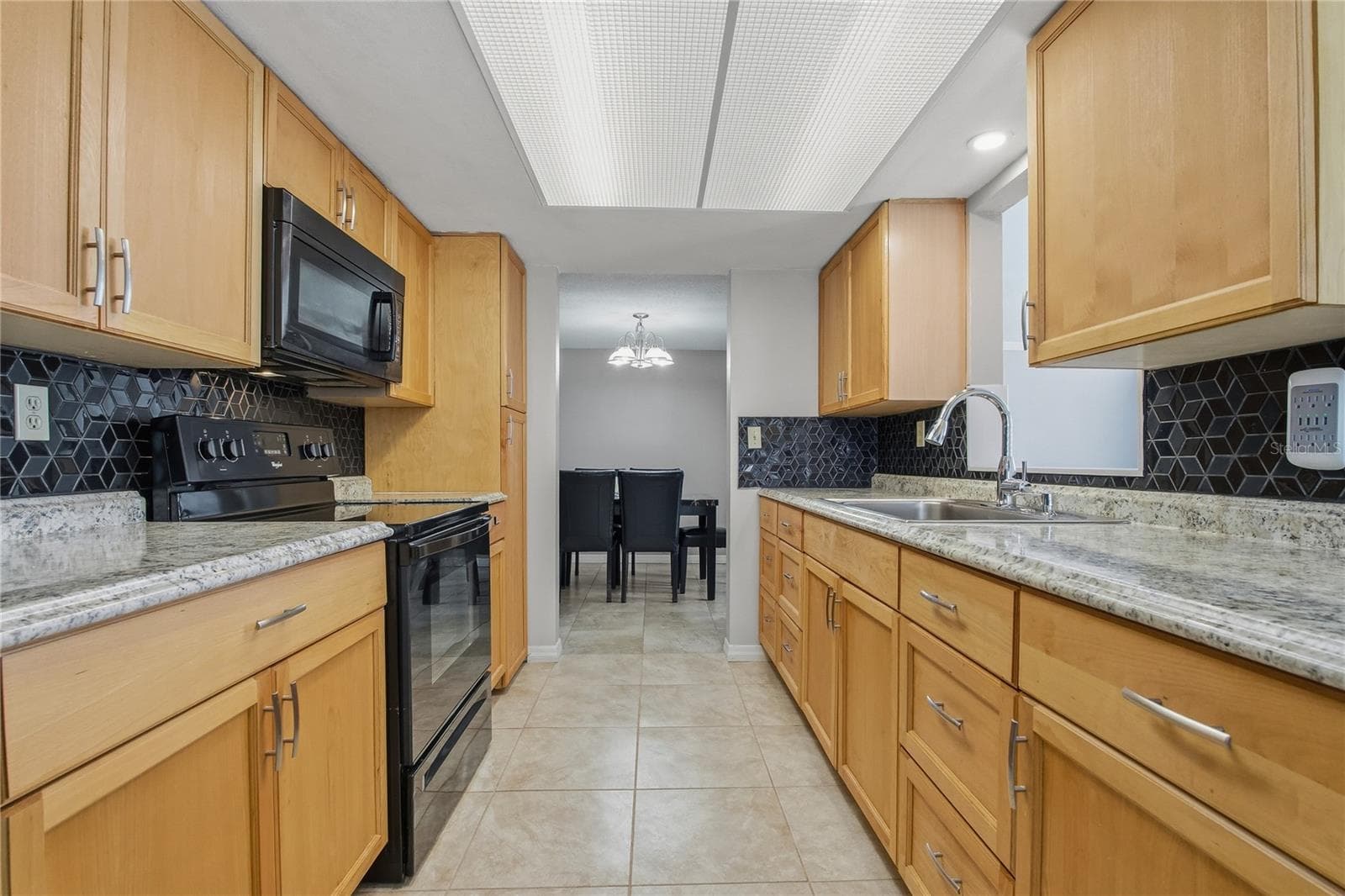 Single Family Residence at 7420 SANDALWOOD DR, PORT RICHEY, photo 18 of 43