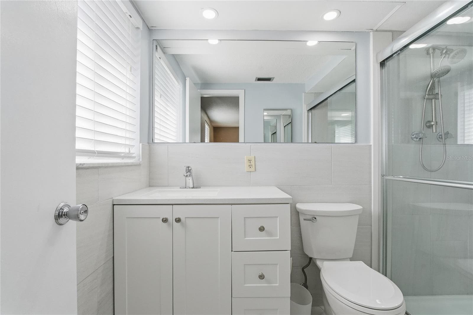 Primary Bathroom - 7420 SANDALWOOD DR, PORT RICHEY