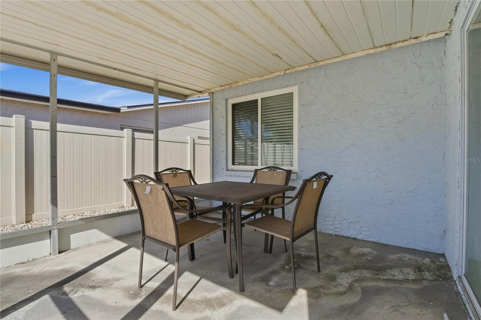 Back screened in Patio - 7420 SANDALWOOD DR, PORT RICHEY