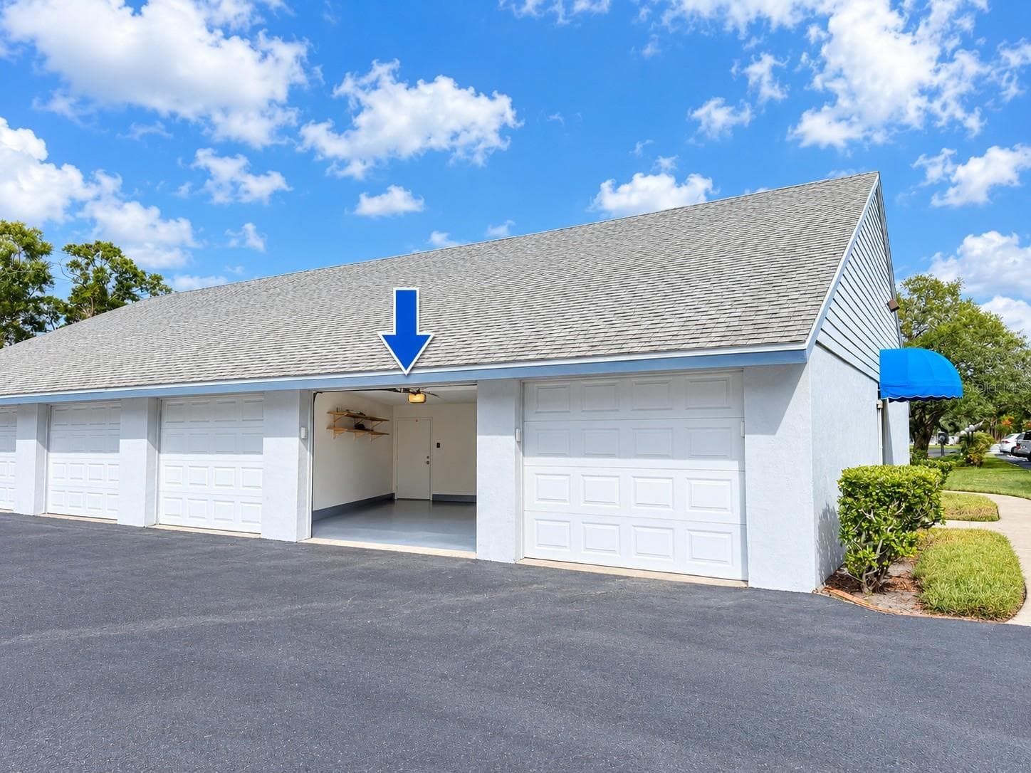 Private Garage! - 9200 PARK BLVD #105, SEMINOLE
