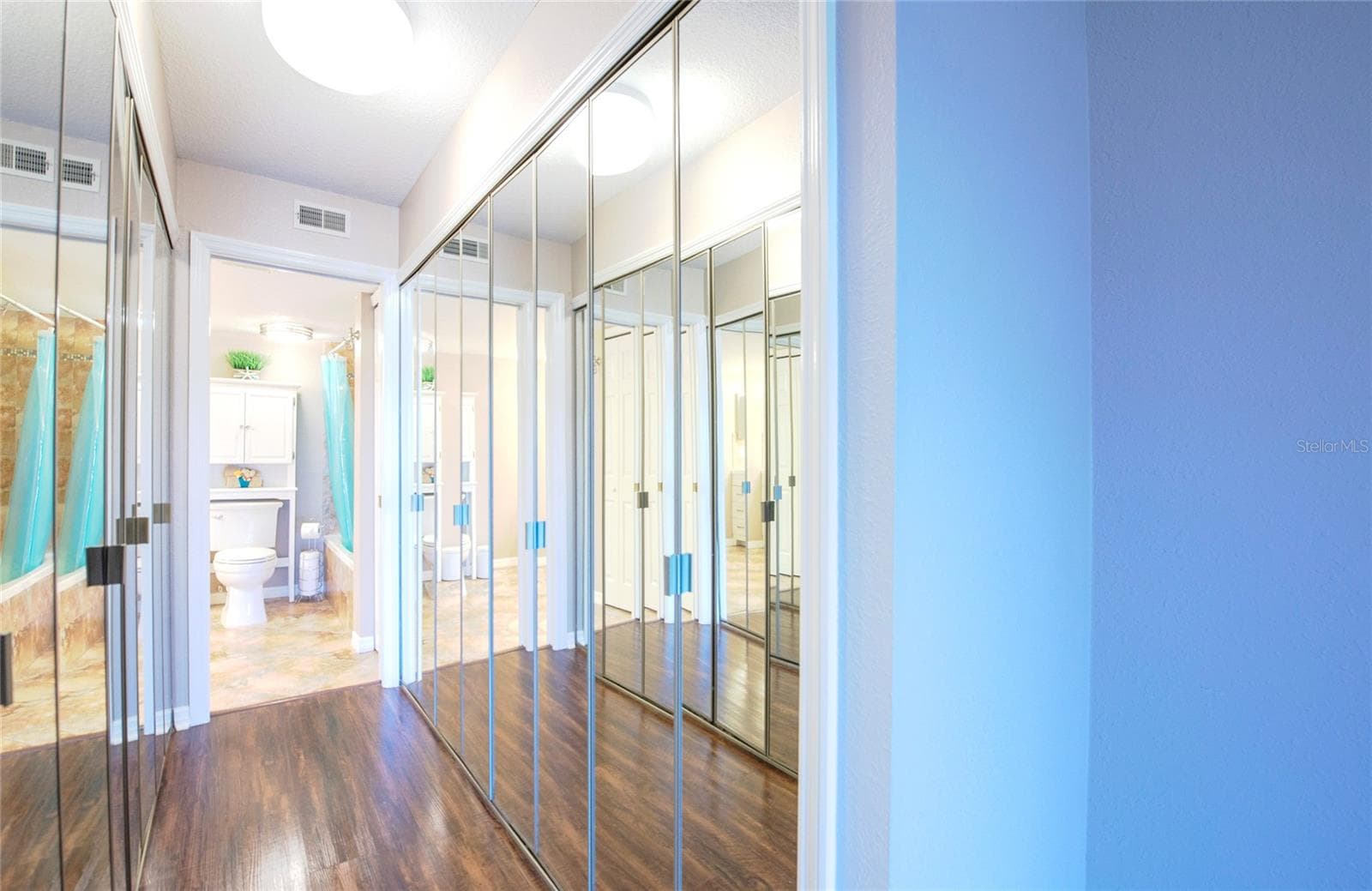 Dual Closets - 9200 PARK BLVD #105, SEMINOLE